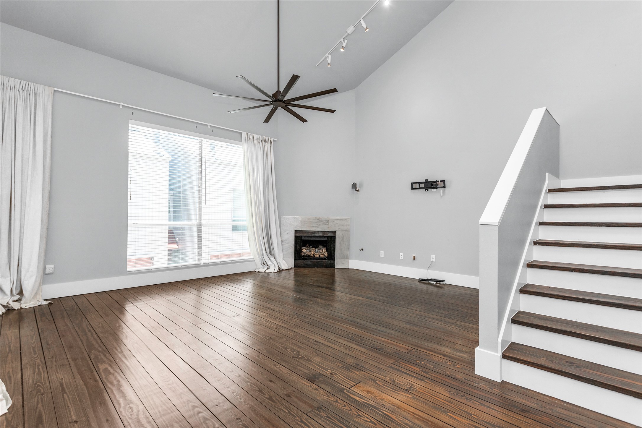 4213 Dickason Avenue Dallas TX 75219