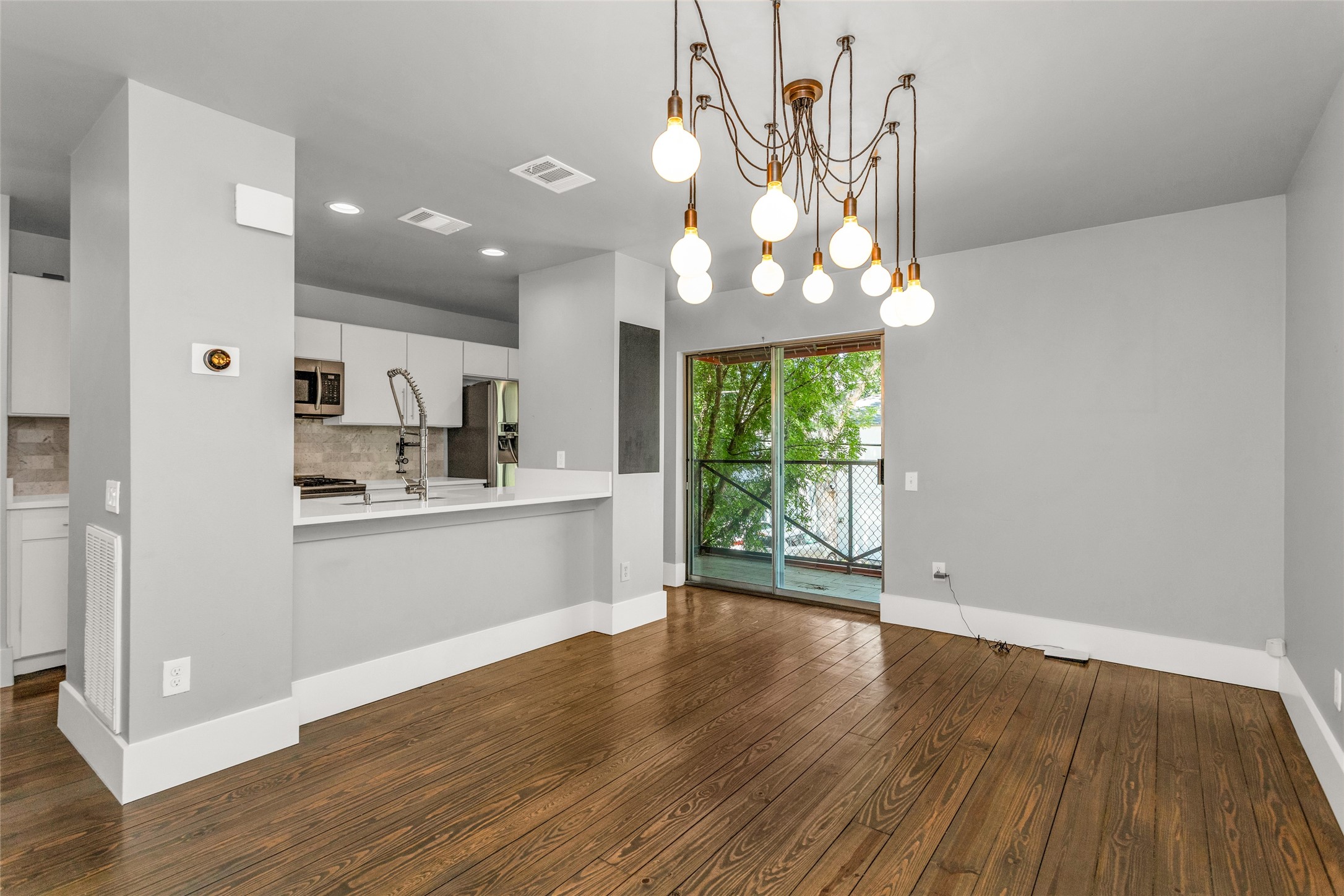4213 Dickason Avenue Dallas TX 75219