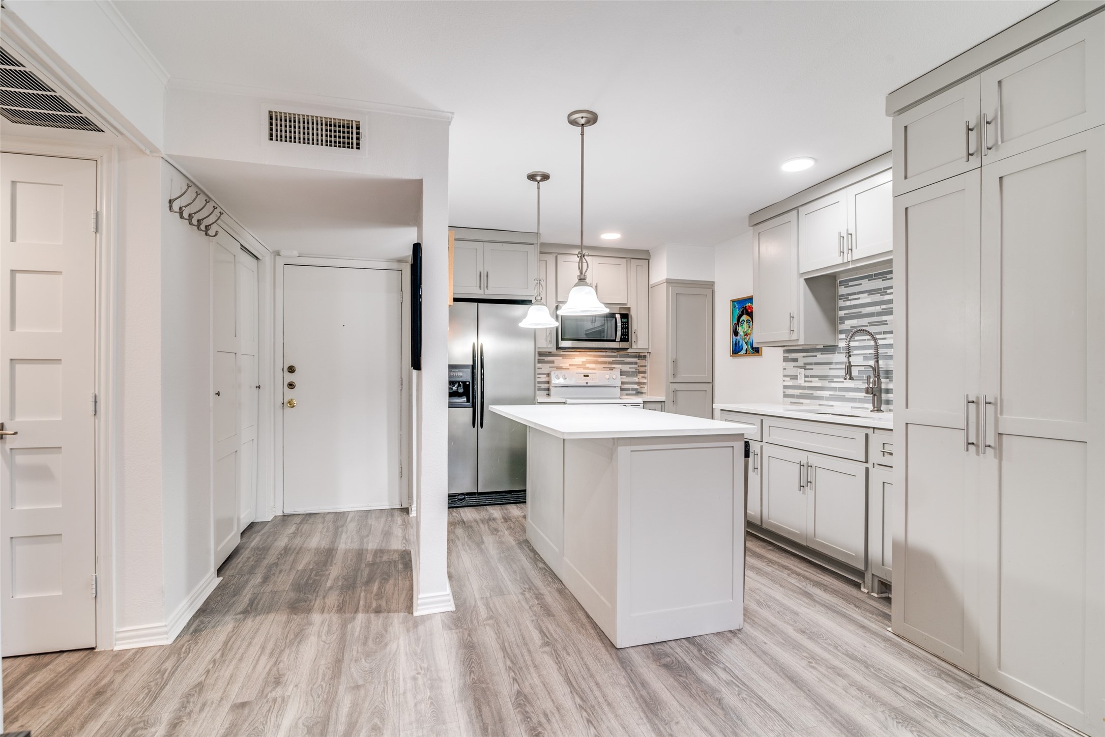 4859 Cedar Springs Road Dallas TX 75219