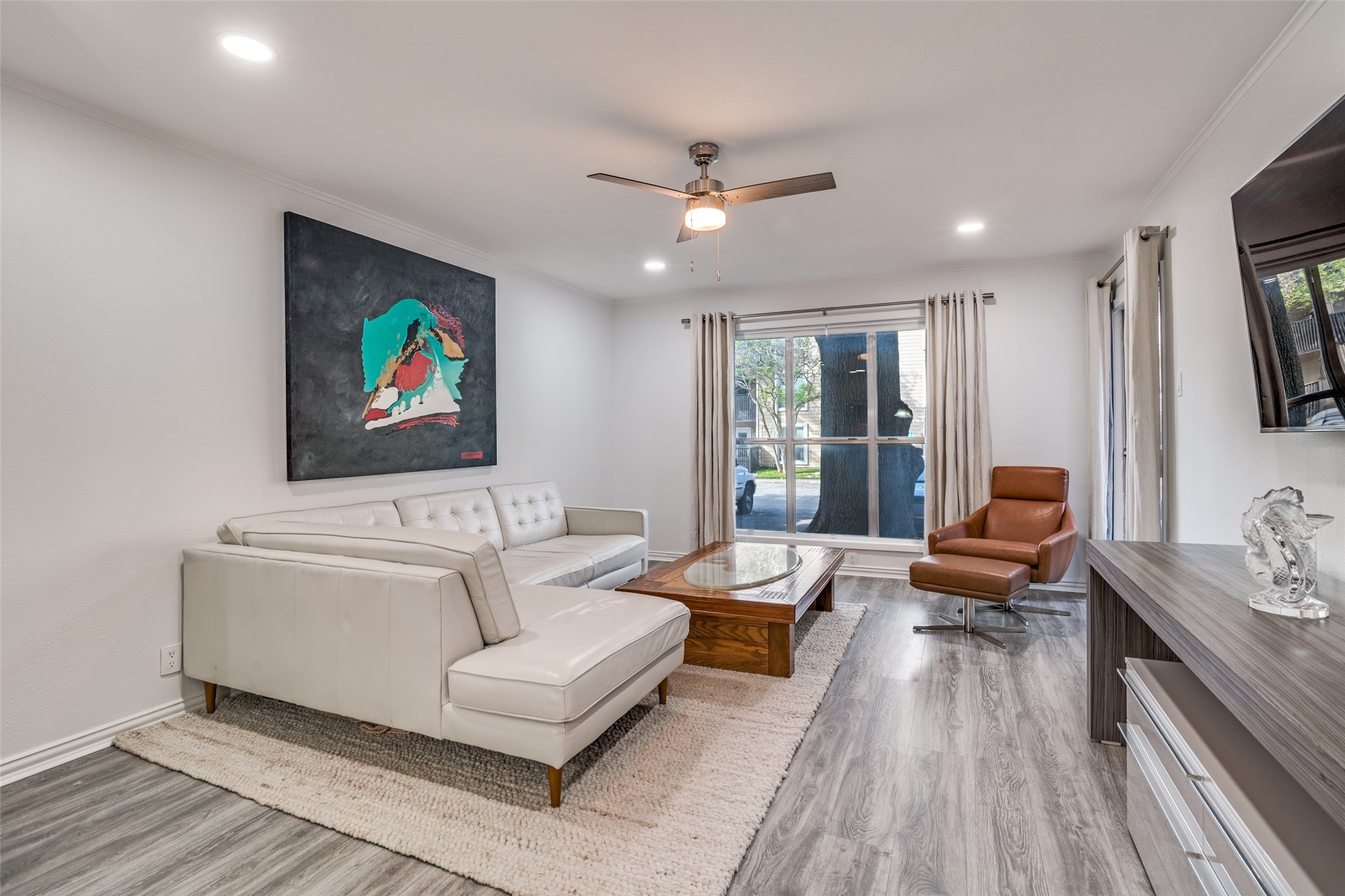 4859 Cedar Springs Road Dallas TX 75219