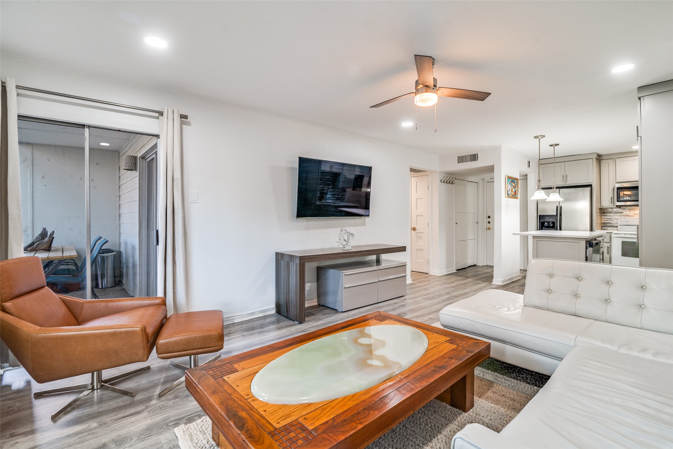 4859 Cedar Springs Road Dallas TX 75219