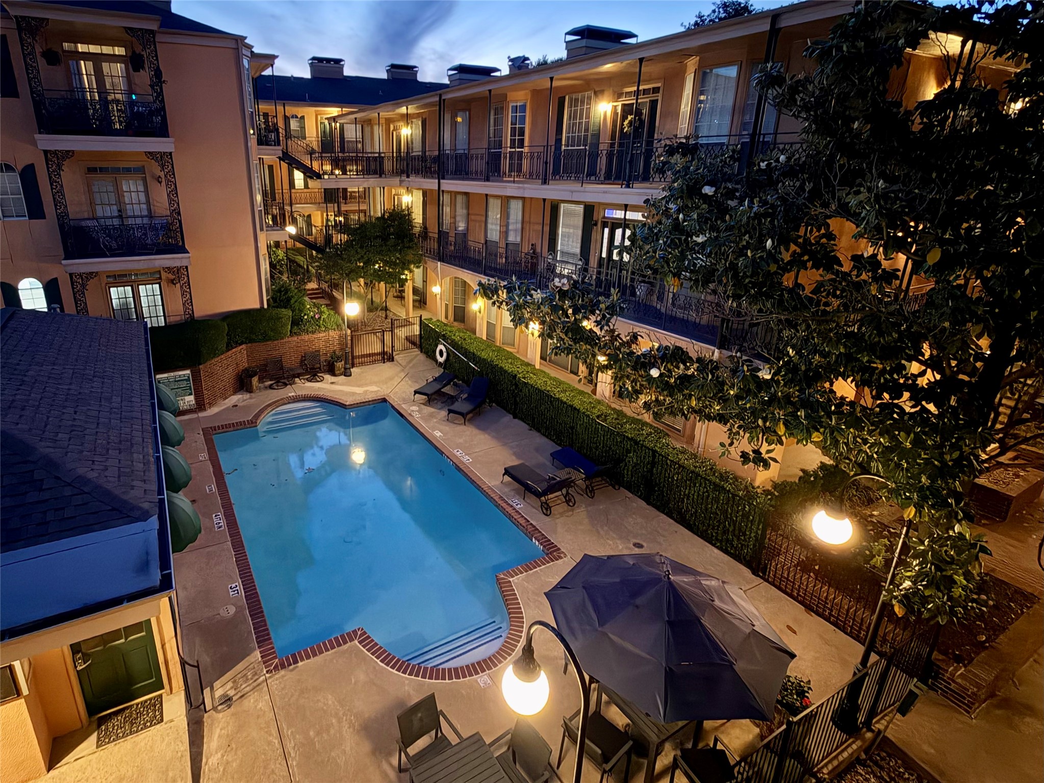 6318 Richmond Avenue Dallas TX 75214