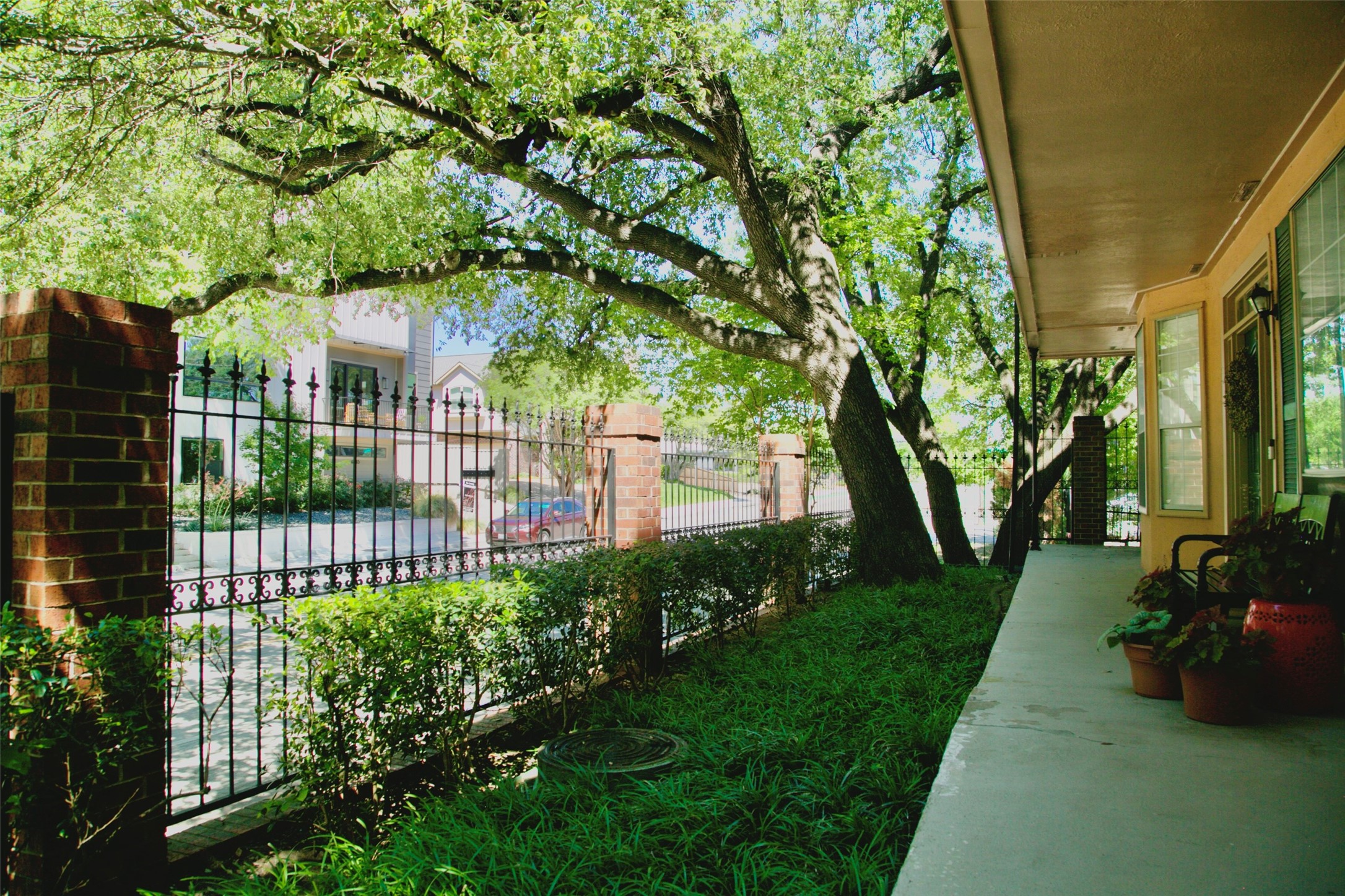 6318 Richmond Avenue Dallas TX 75214