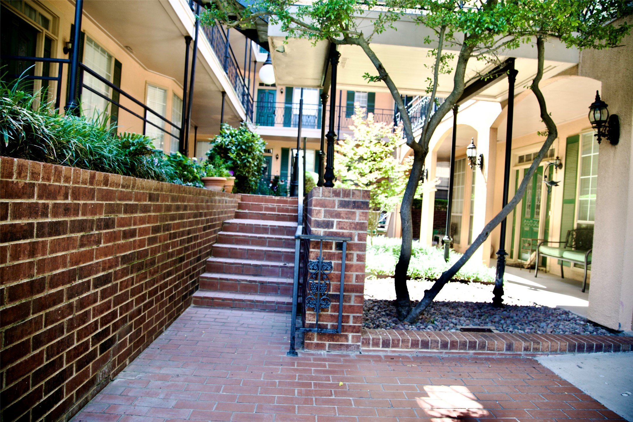 6318 Richmond Avenue Dallas TX 75214