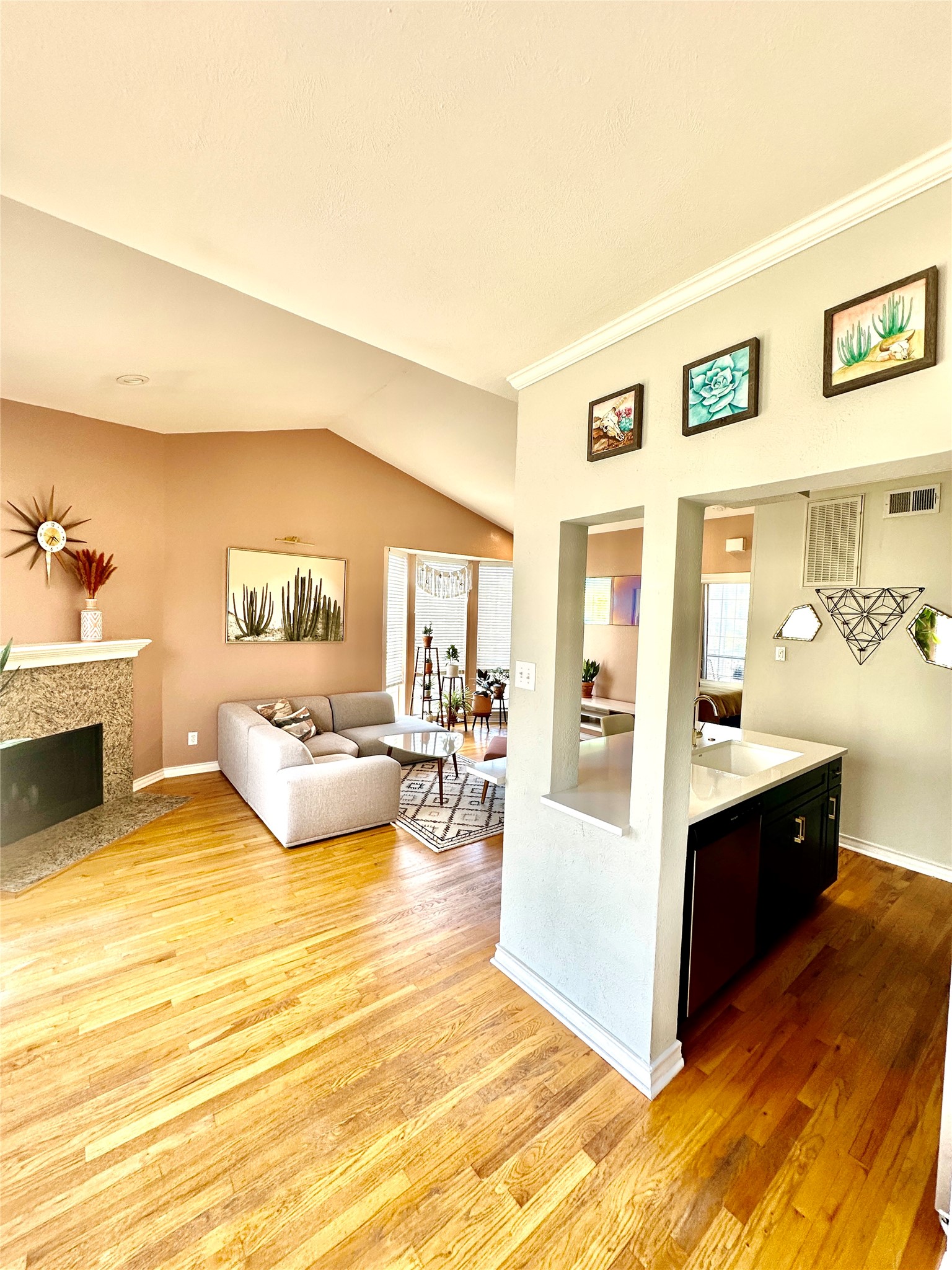 6318 Richmond Avenue Dallas TX 75214