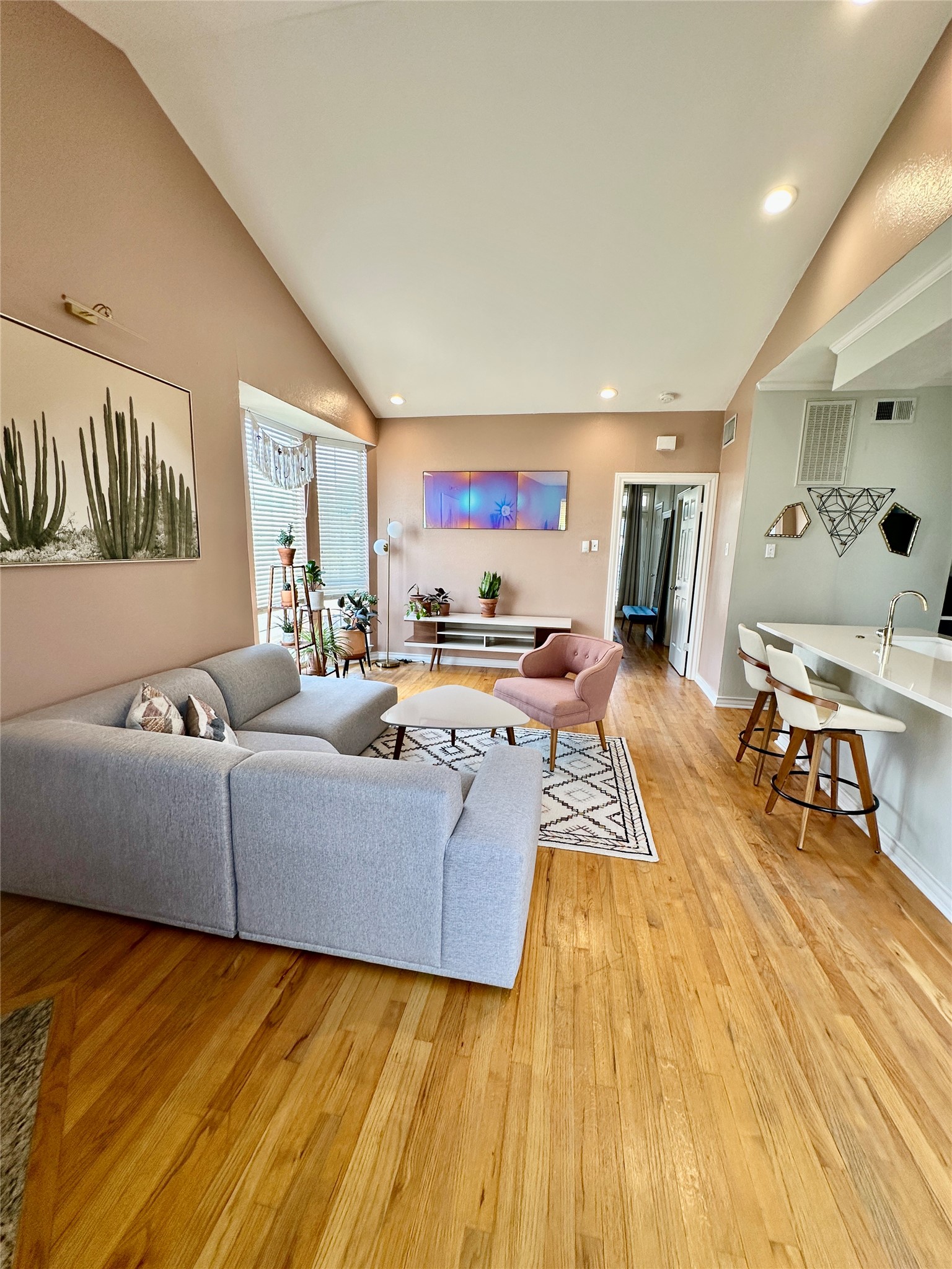 6318 Richmond Avenue Dallas TX 75214