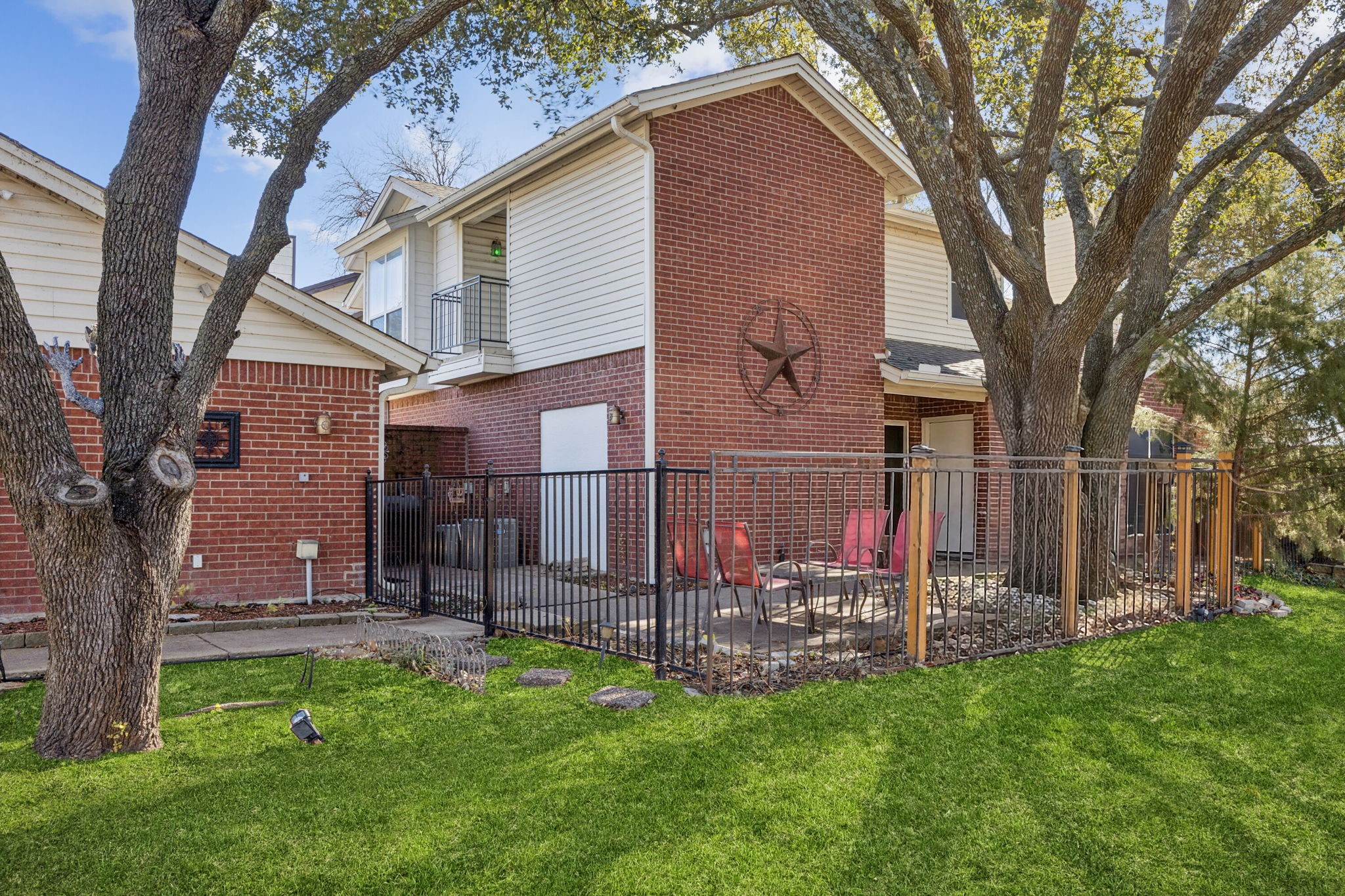 6814 Dolphin Circle Rowlett TX 75088