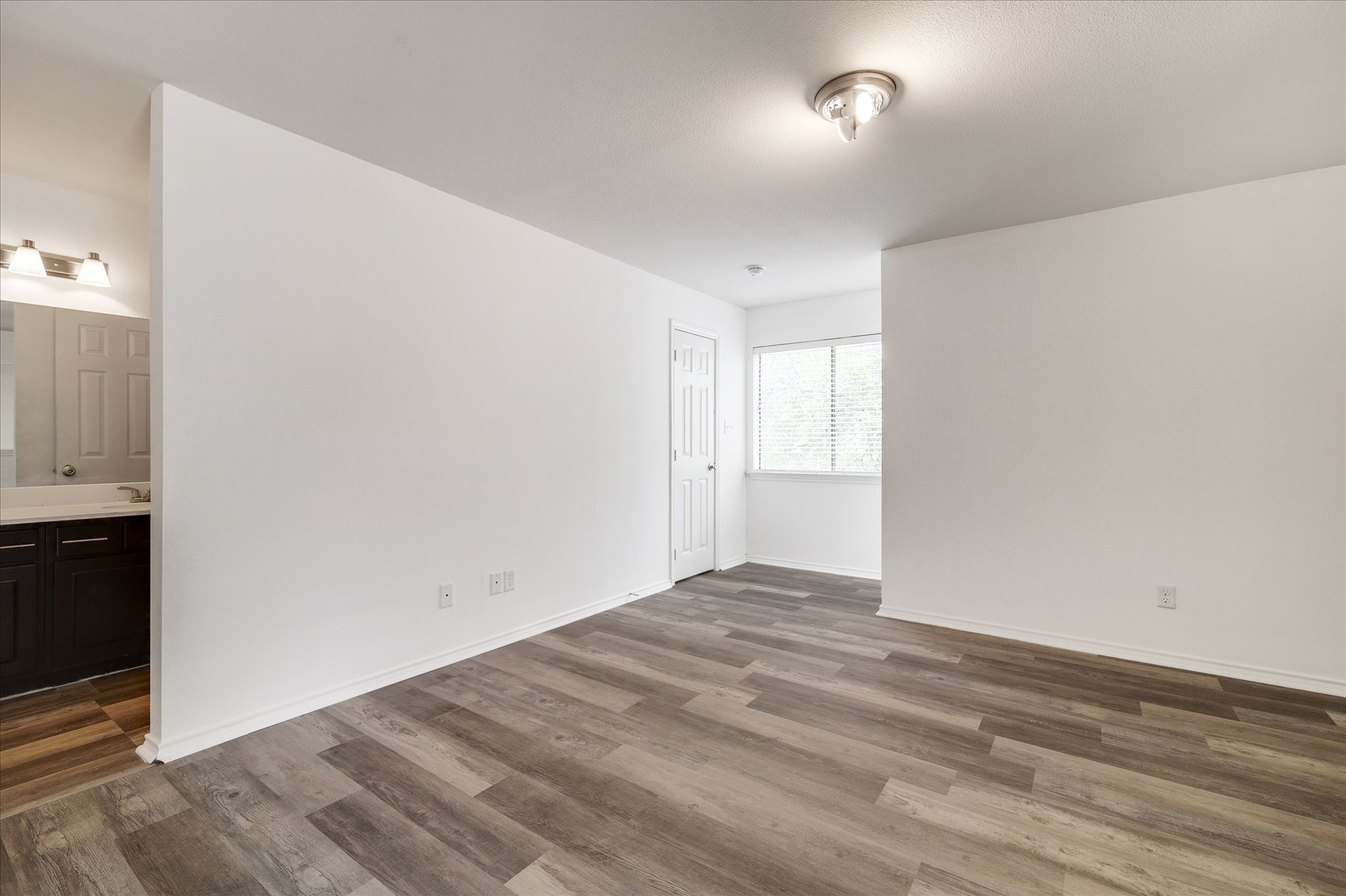 9831 Walnut Street Dallas TX 75243