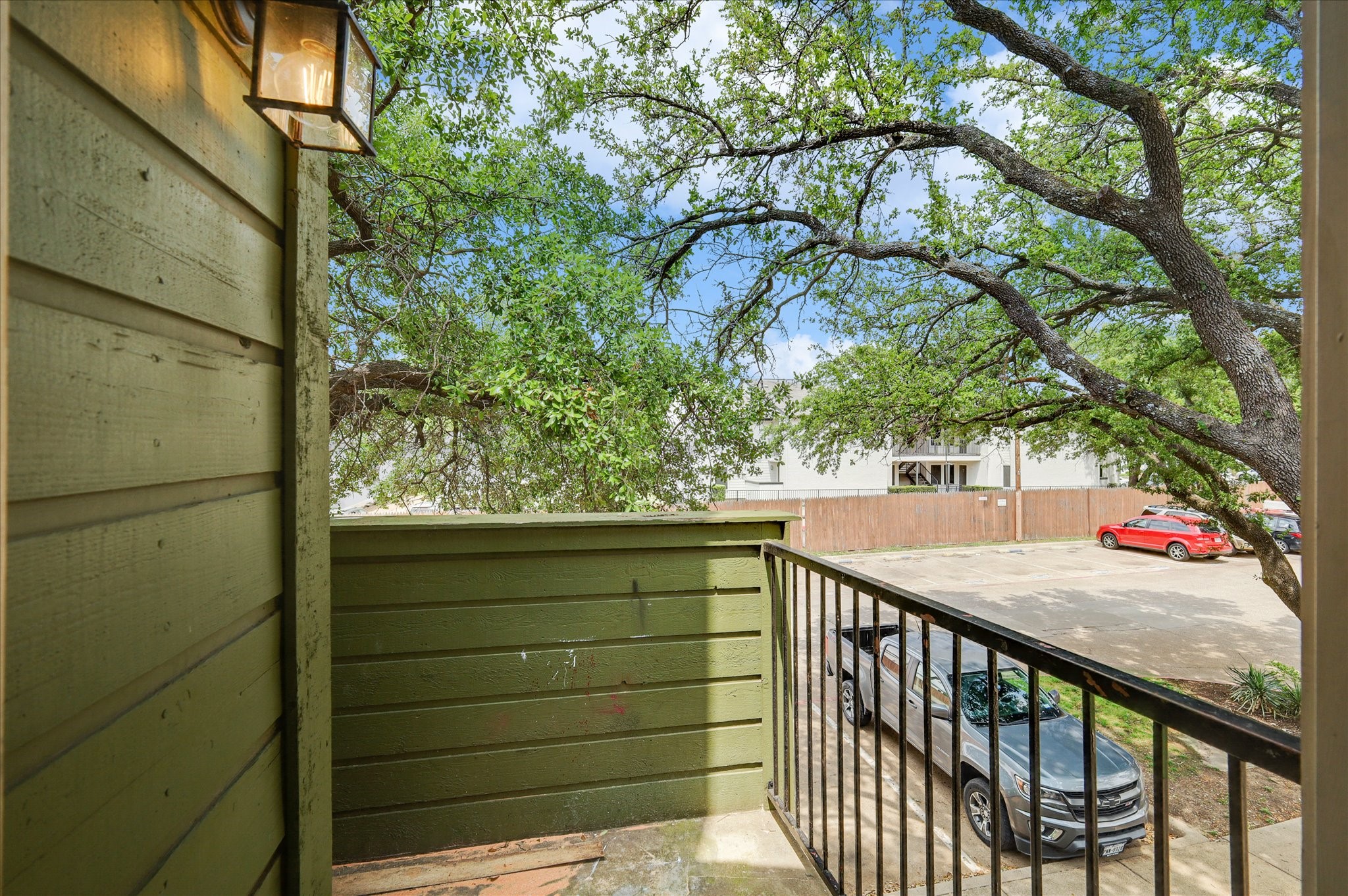 9831 Walnut Street Dallas TX 75243