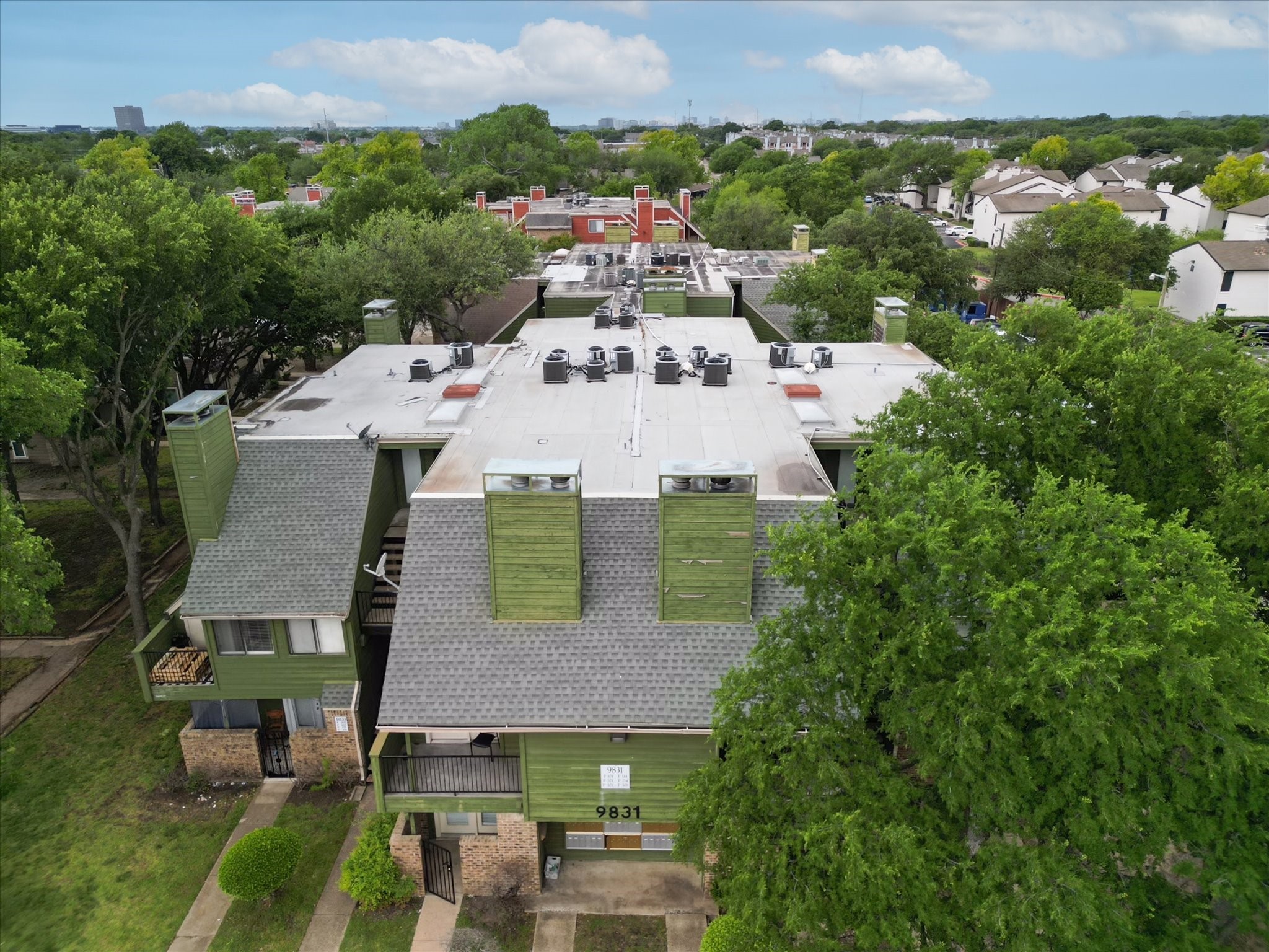 9831 Walnut Street Dallas TX 75243