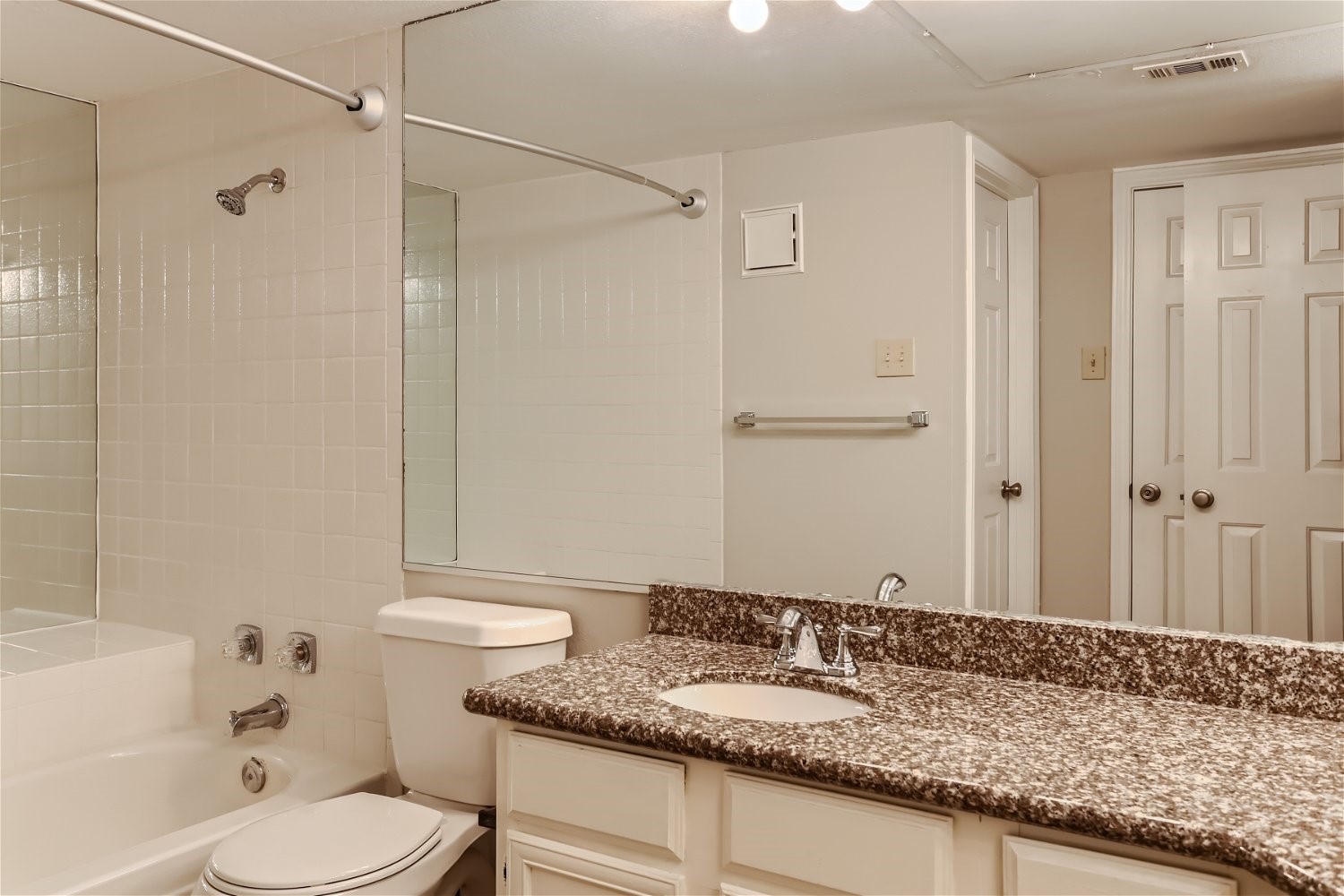 16301 Ledgemont Lane Addison TX 75001