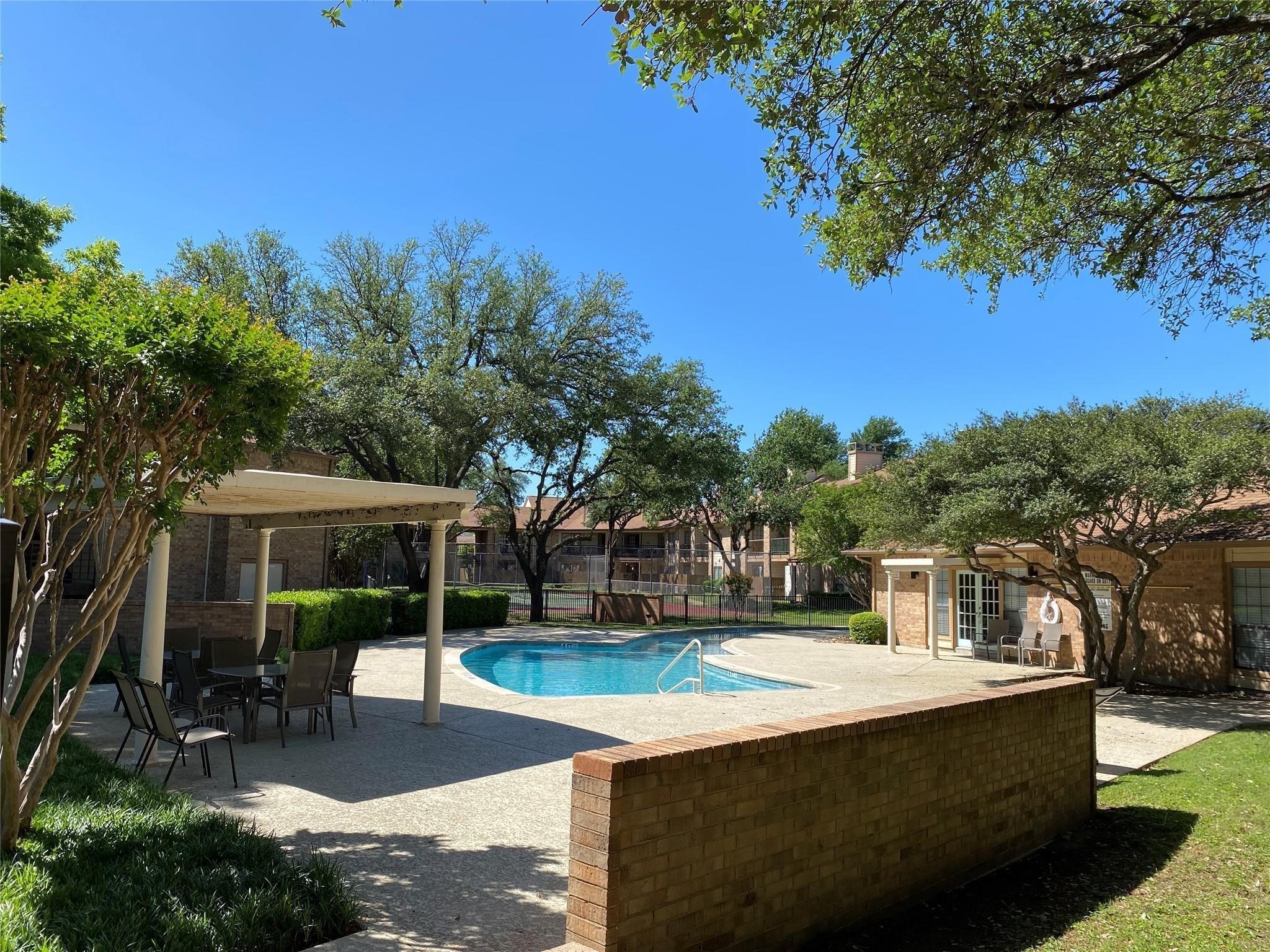 16301 Ledgemont Lane Addison TX 75001