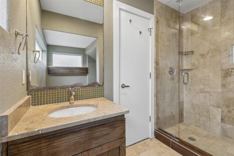 5715 La Vista Drive Dallas TX 75206