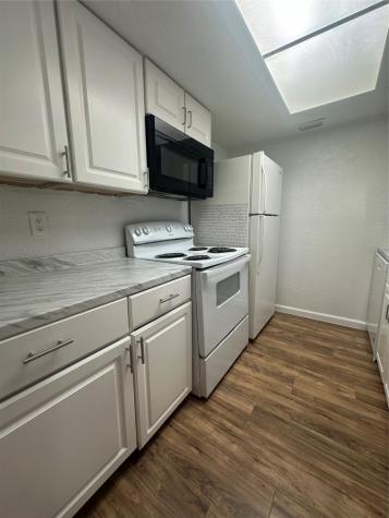 7431 Holly Hill Drive Dallas TX 75231