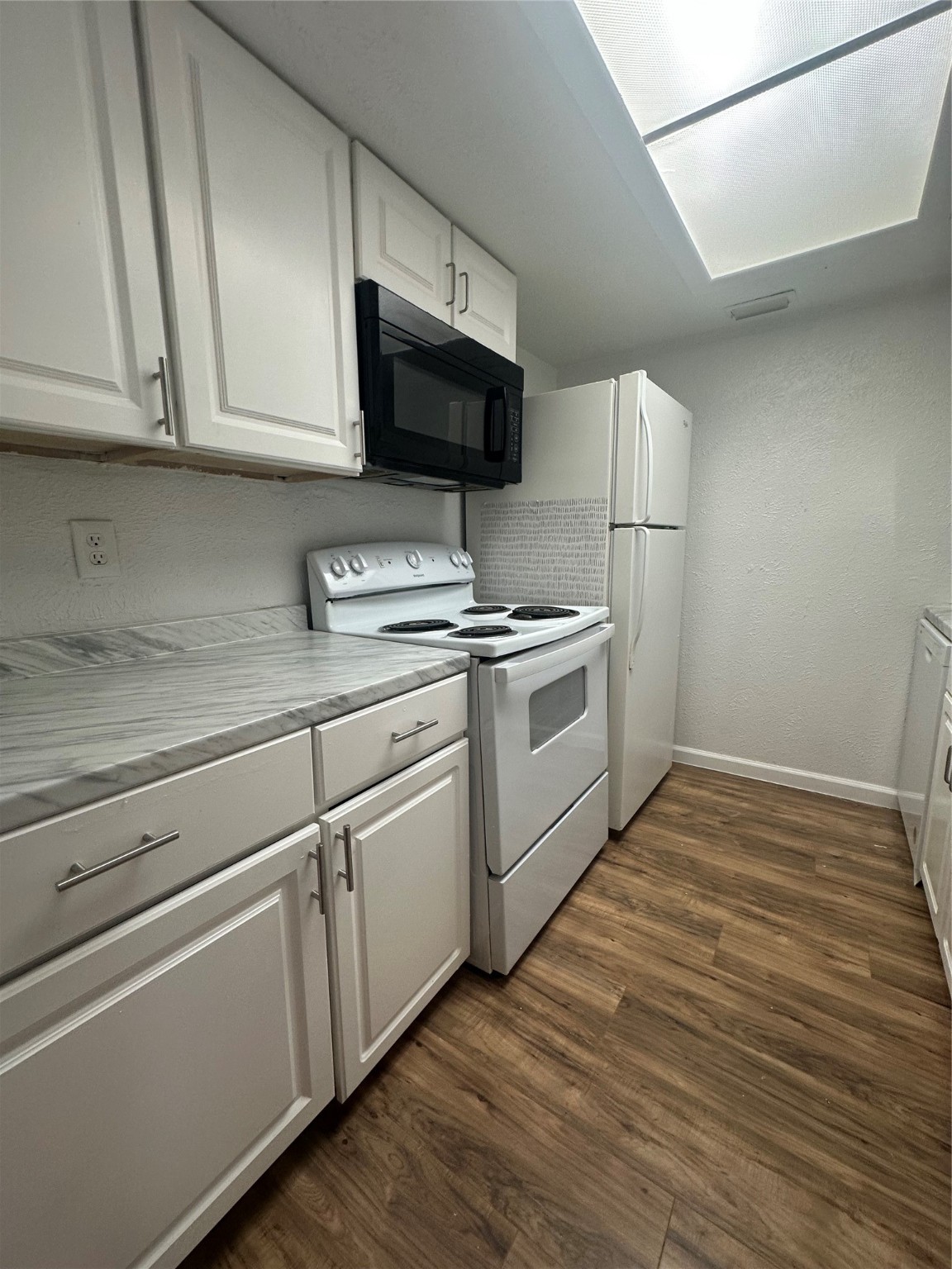 7431 Holly Hill Drive Dallas TX 75231