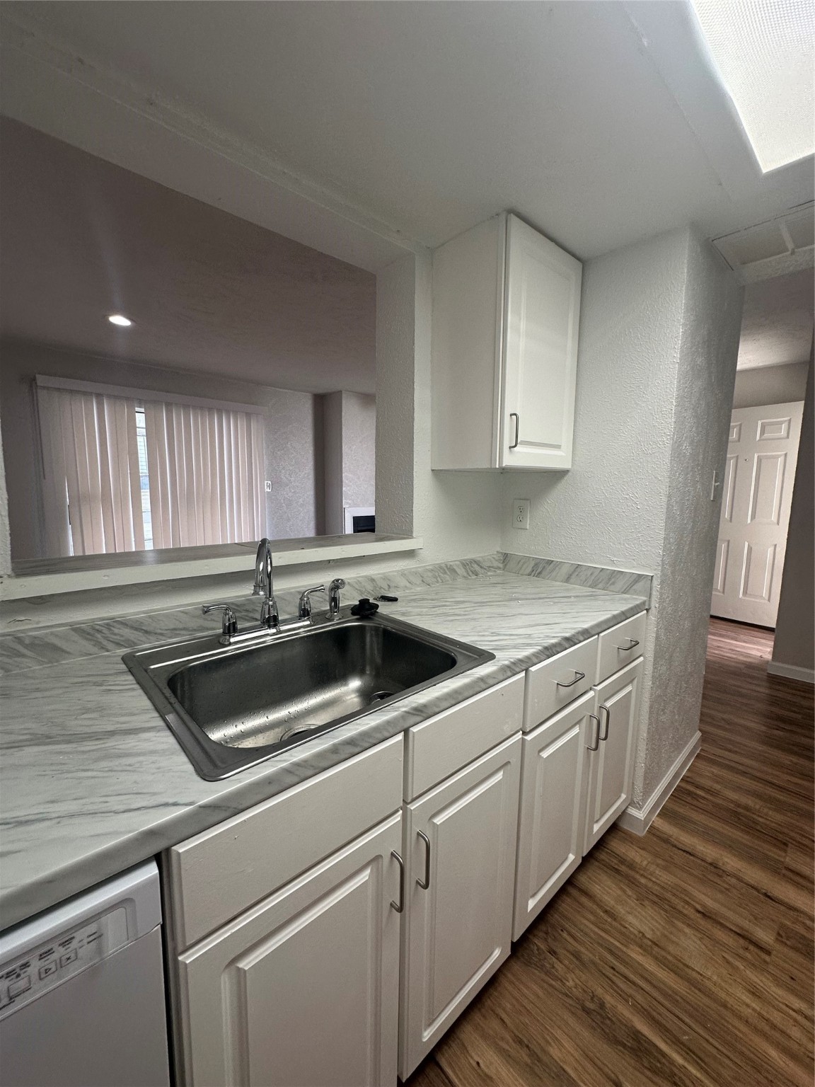 7431 Holly Hill Drive Dallas TX 75231