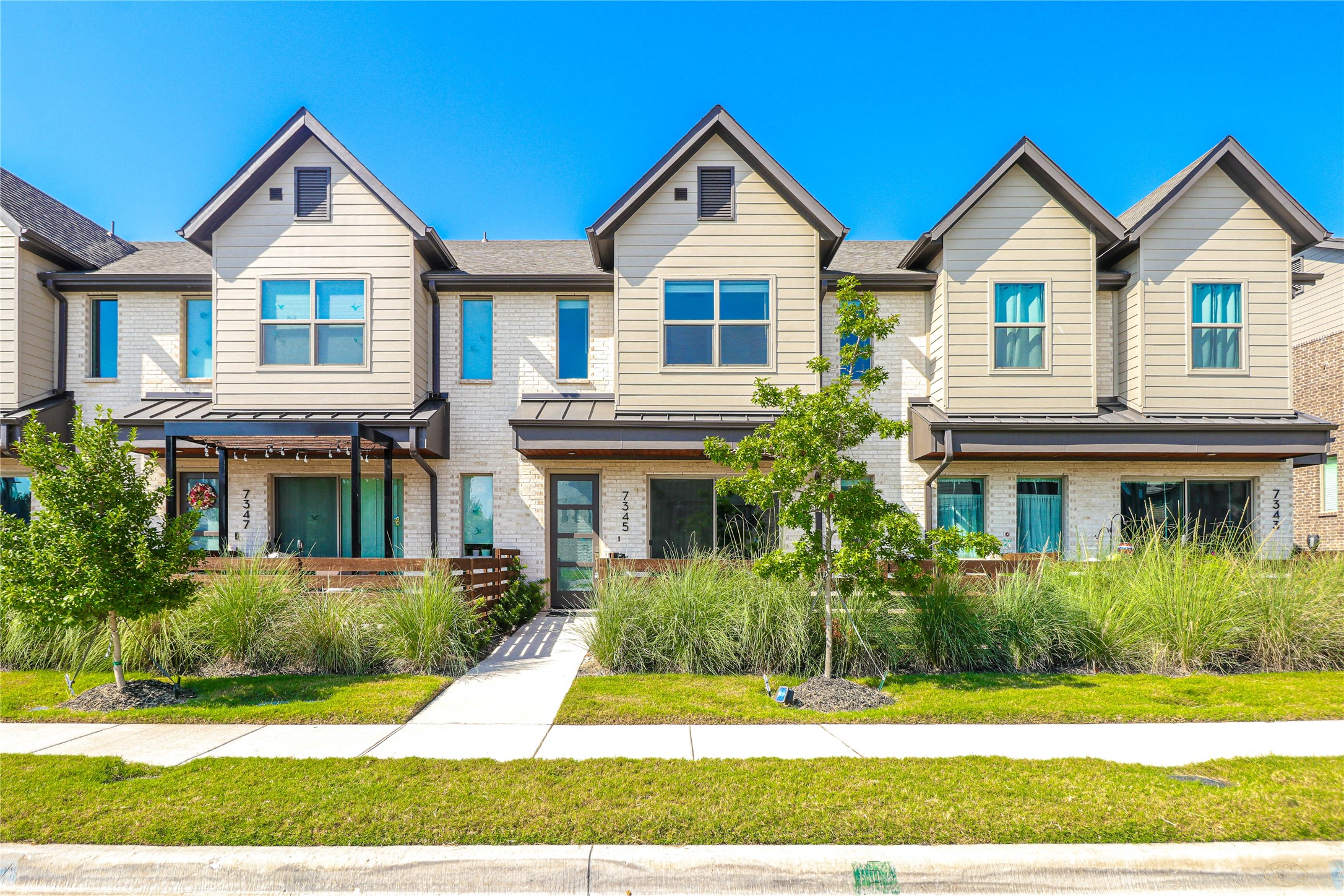 7345 Ventura Lane Grand Prairie TX 75054