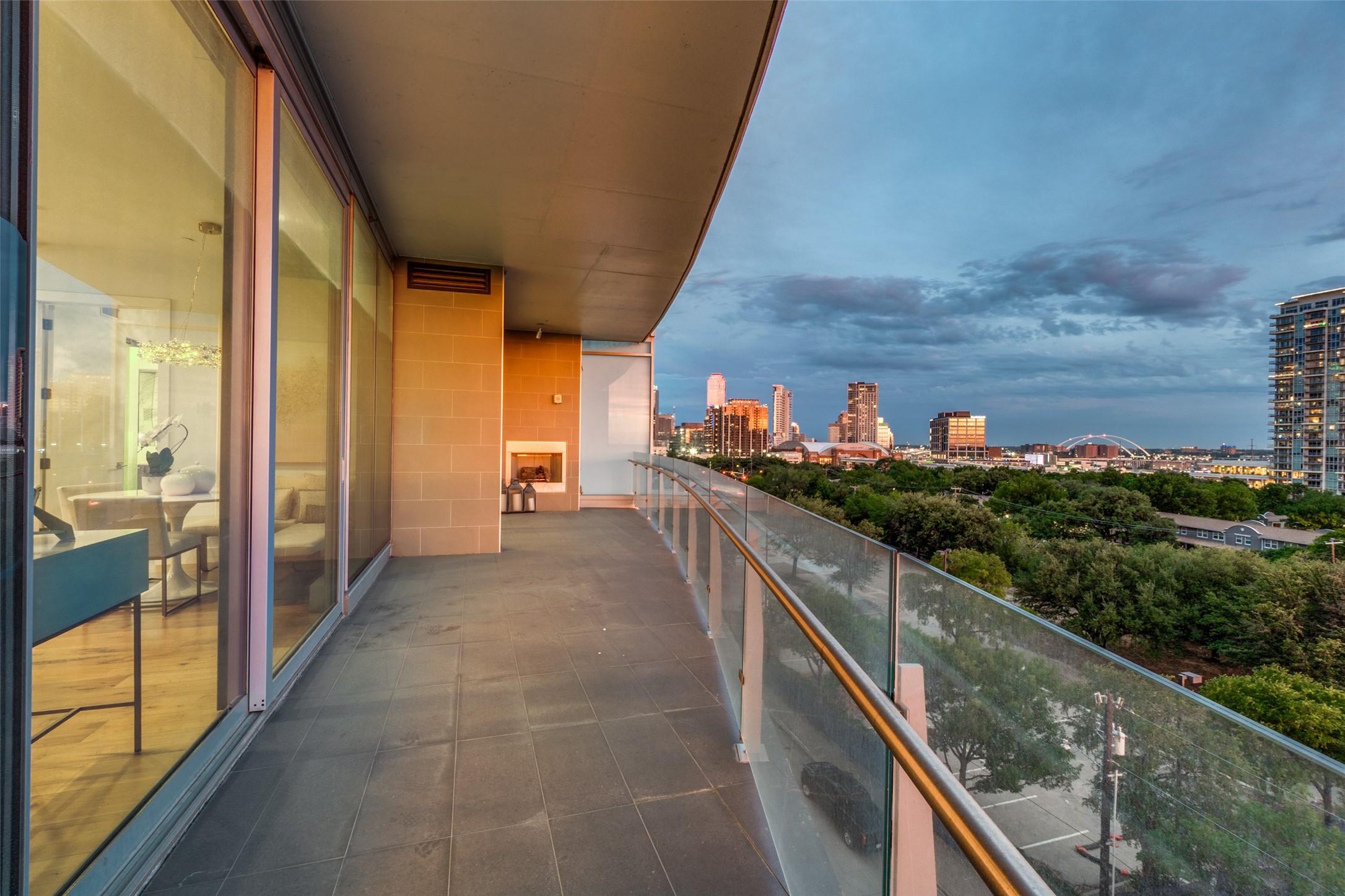 3130 N Harwood Street Dallas TX 75201