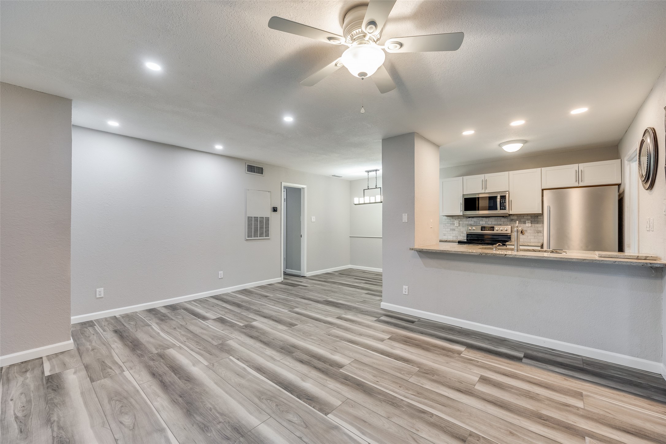 5981 Arapaho Road Dallas TX 75248