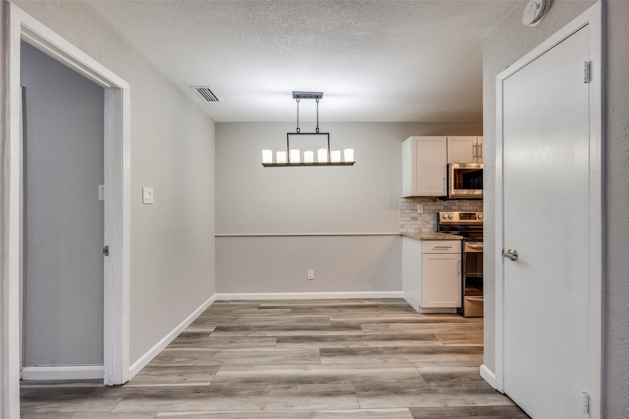 5981 Arapaho Road Dallas TX 75248