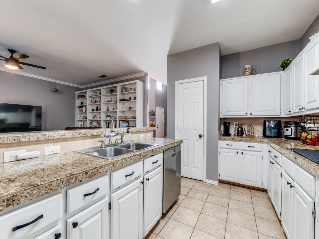 8417 Towneship Lane Dallas TX 75243