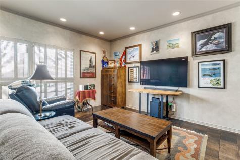 3327 Prescott Avenue Dallas TX 75219