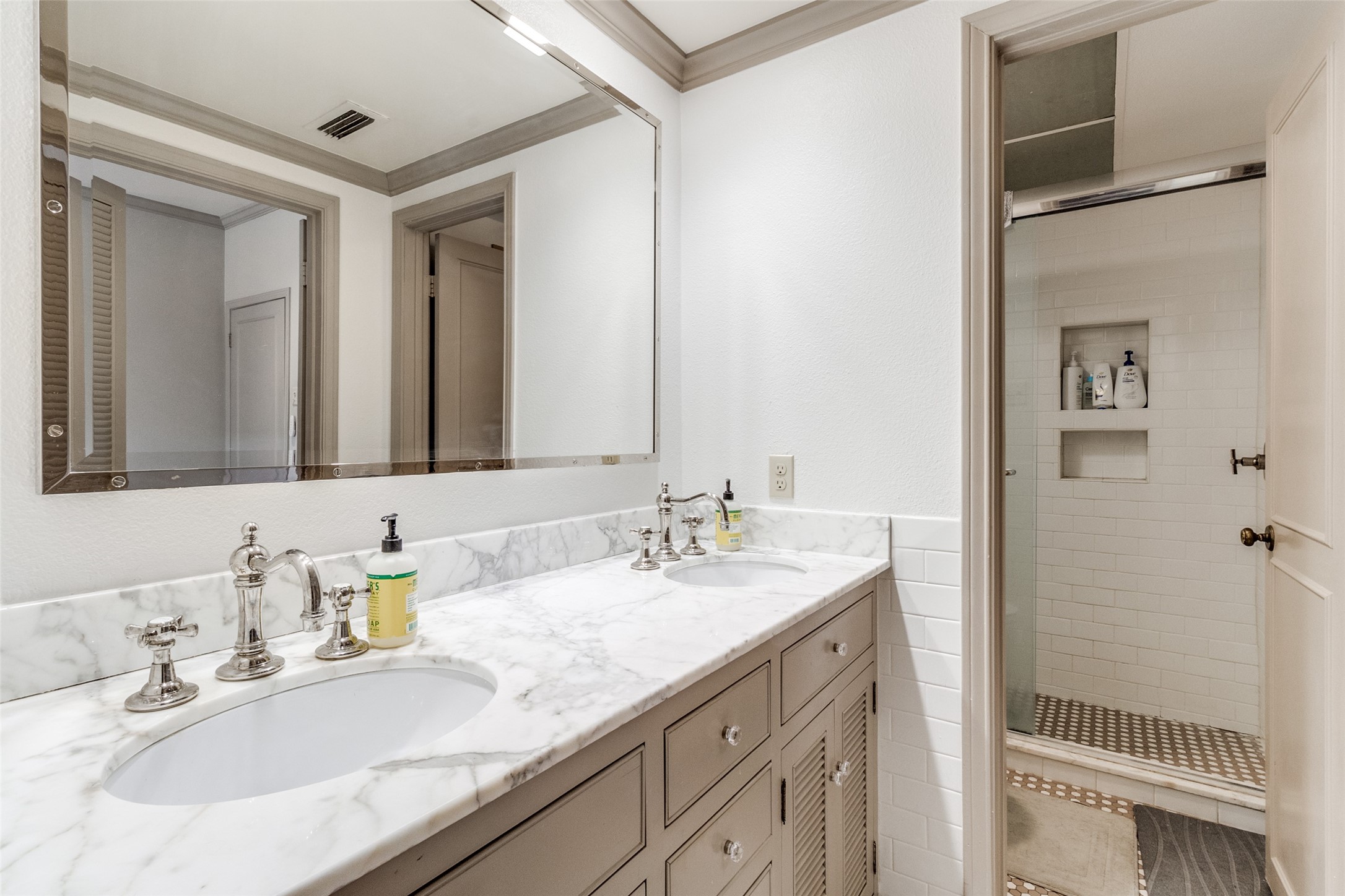 3327 Prescott Avenue Dallas TX 75219
