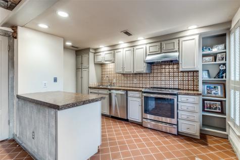 3327 Prescott Avenue Dallas TX 75219