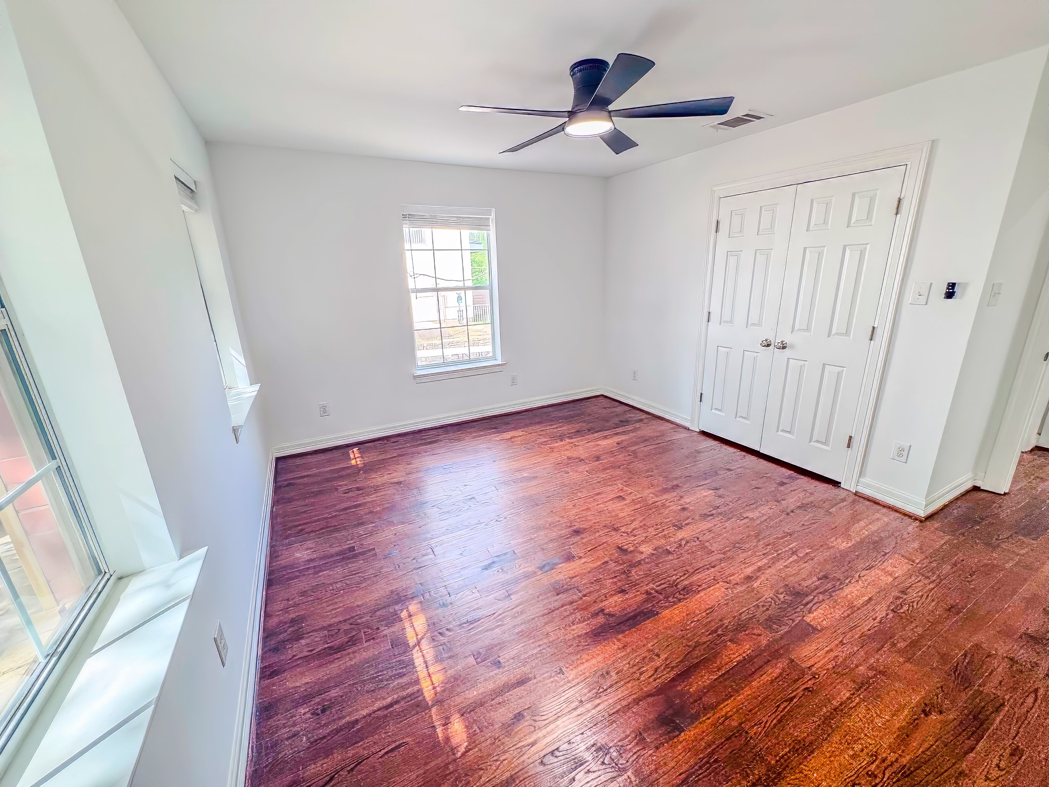 2809 Minert Street Dallas TX 75219