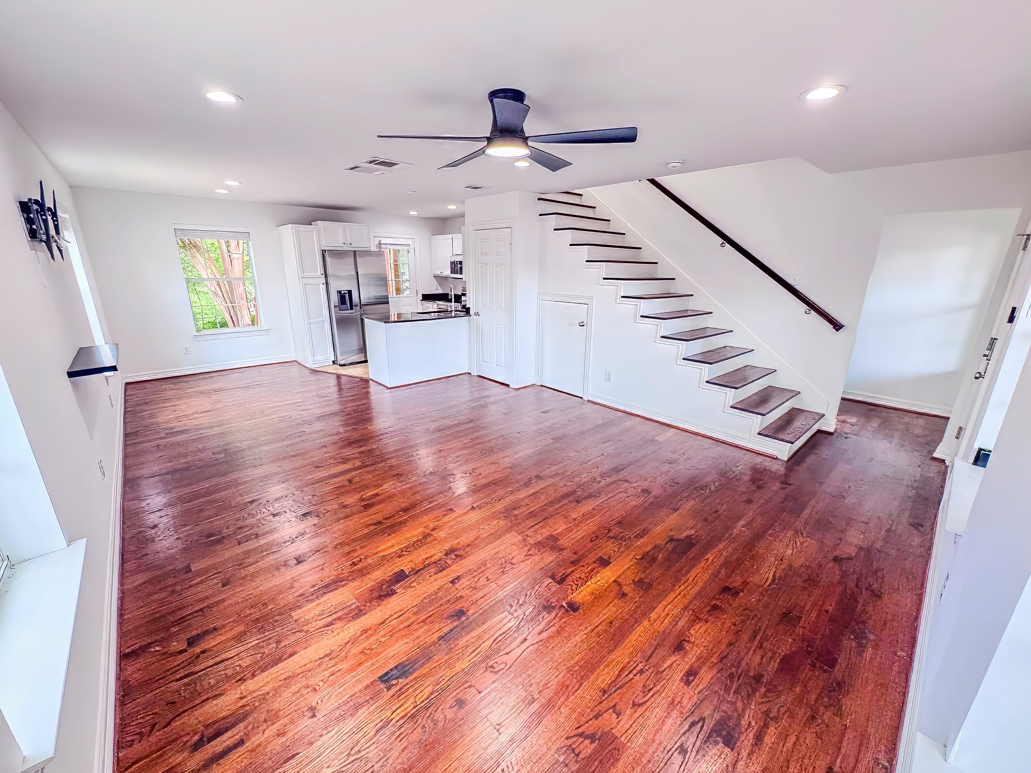 2809 Minert Street Dallas TX 75219