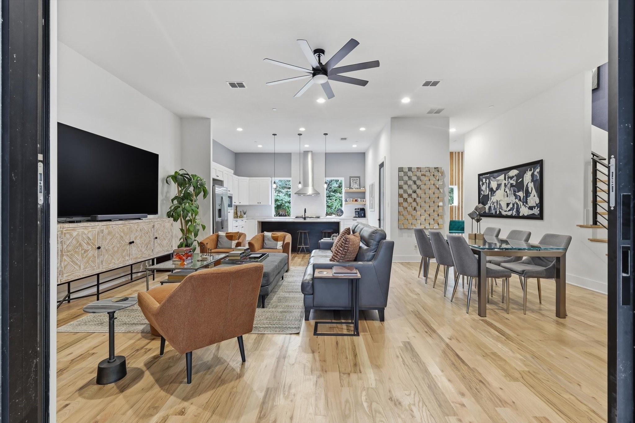 354 Foch Street Fort Worth TX 76107