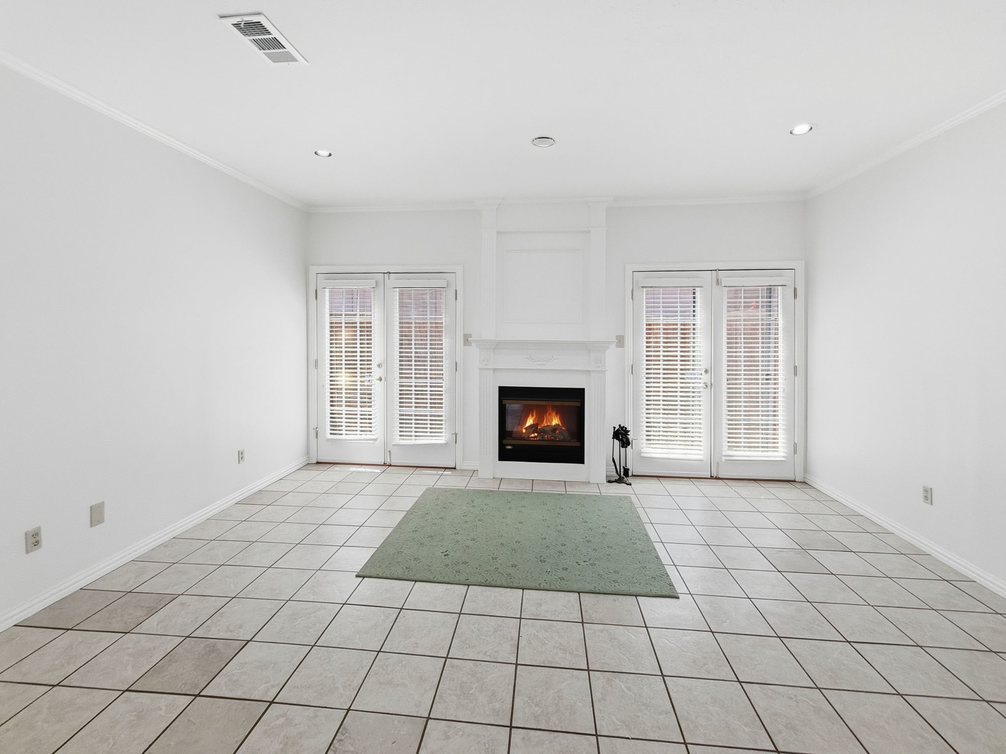 2727 Shelby Avenue Dallas TX 75219