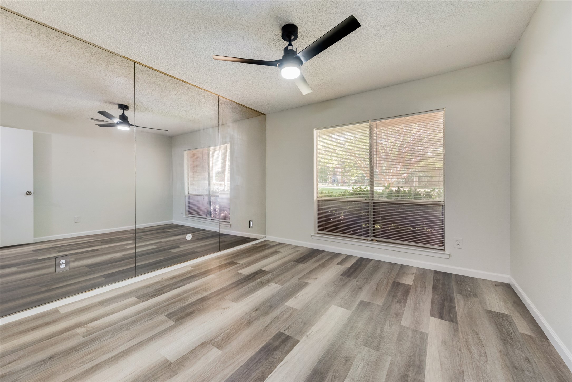 5814 Meadow Wood Lane Fort Worth TX 76112