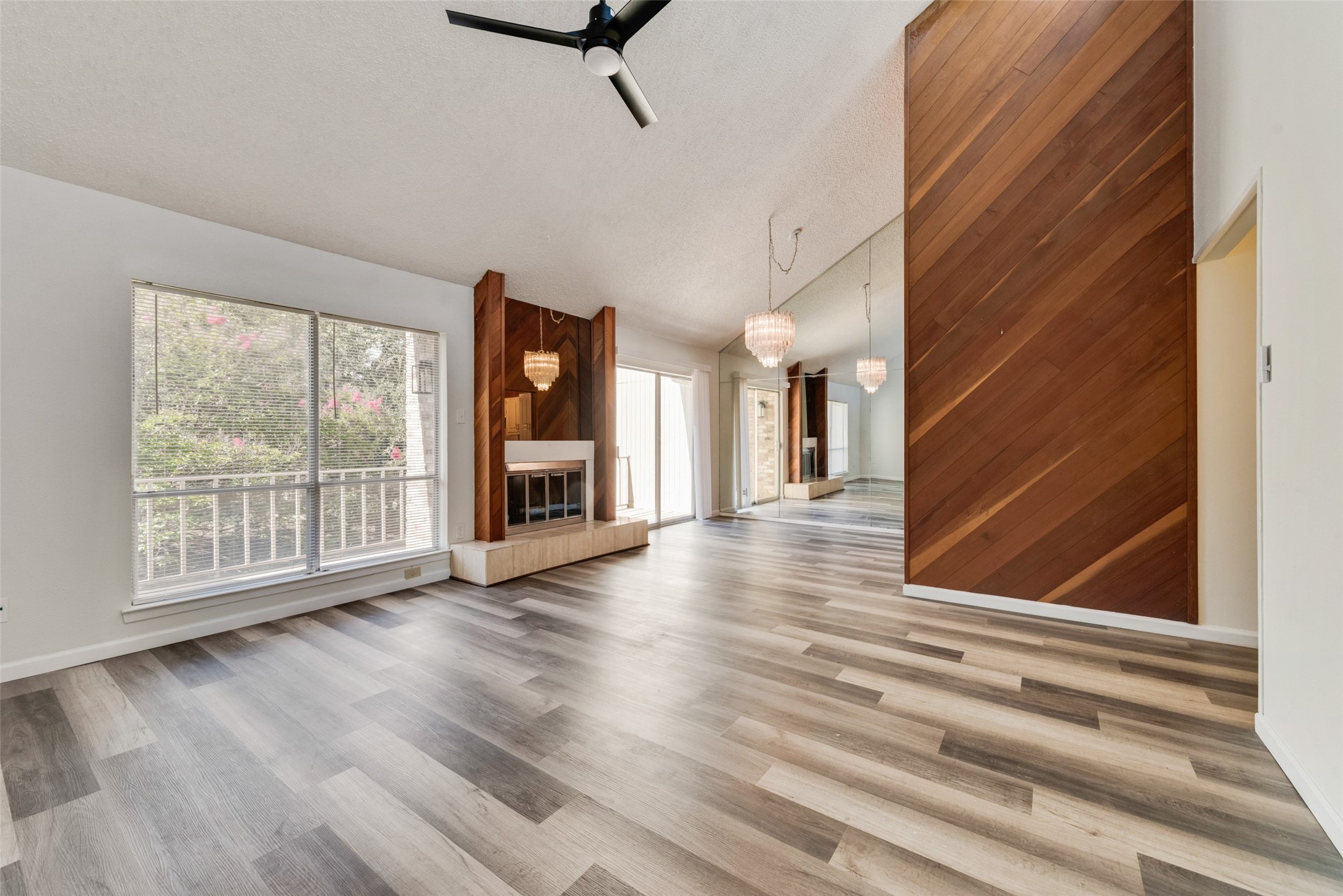 5814 Meadow Wood Lane Fort Worth TX 76112