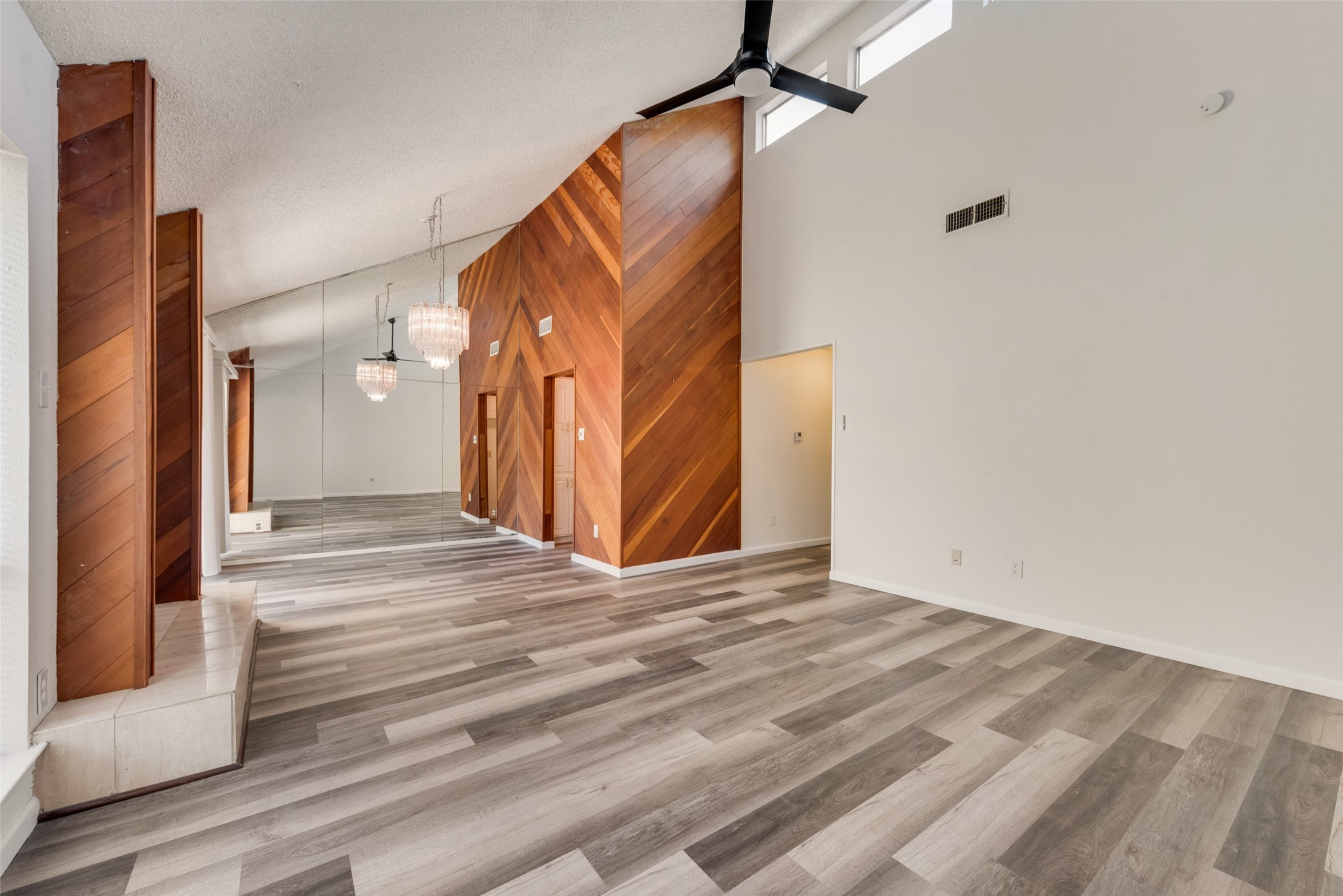 5814 Meadow Wood Lane Fort Worth TX 76112