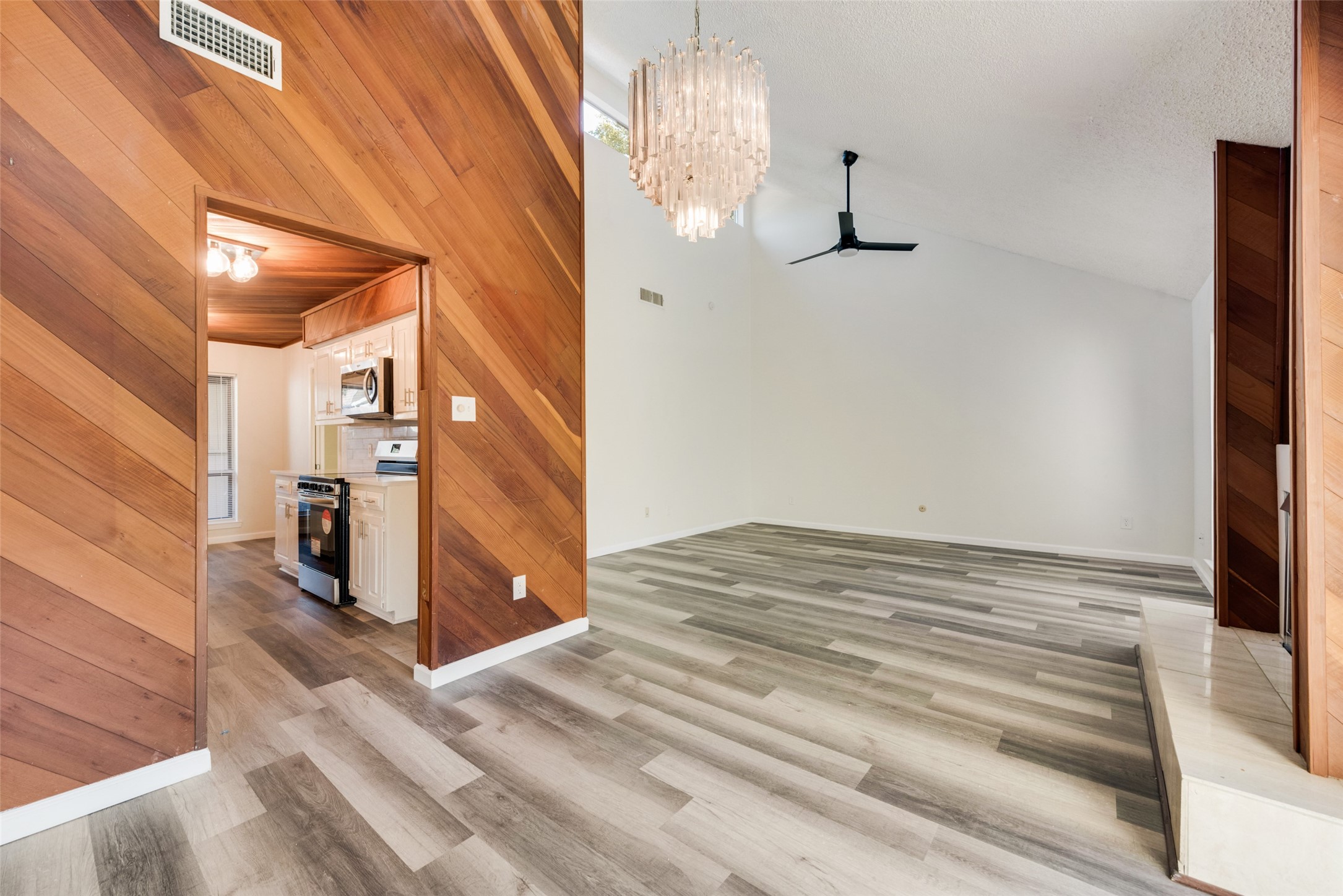 5814 Meadow Wood Lane Fort Worth TX 76112