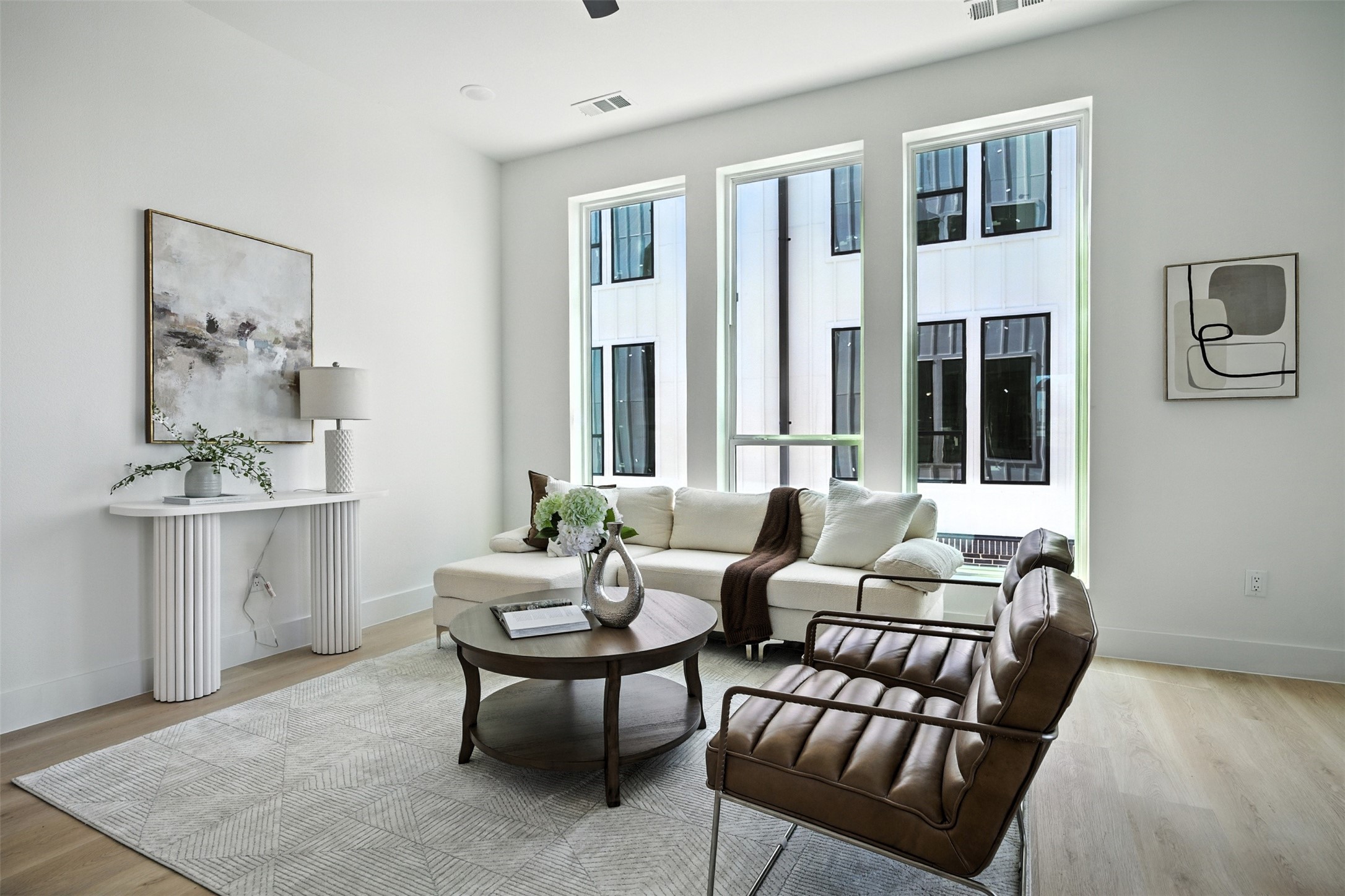 312 N Lancaster Avenue Dallas TX 75203