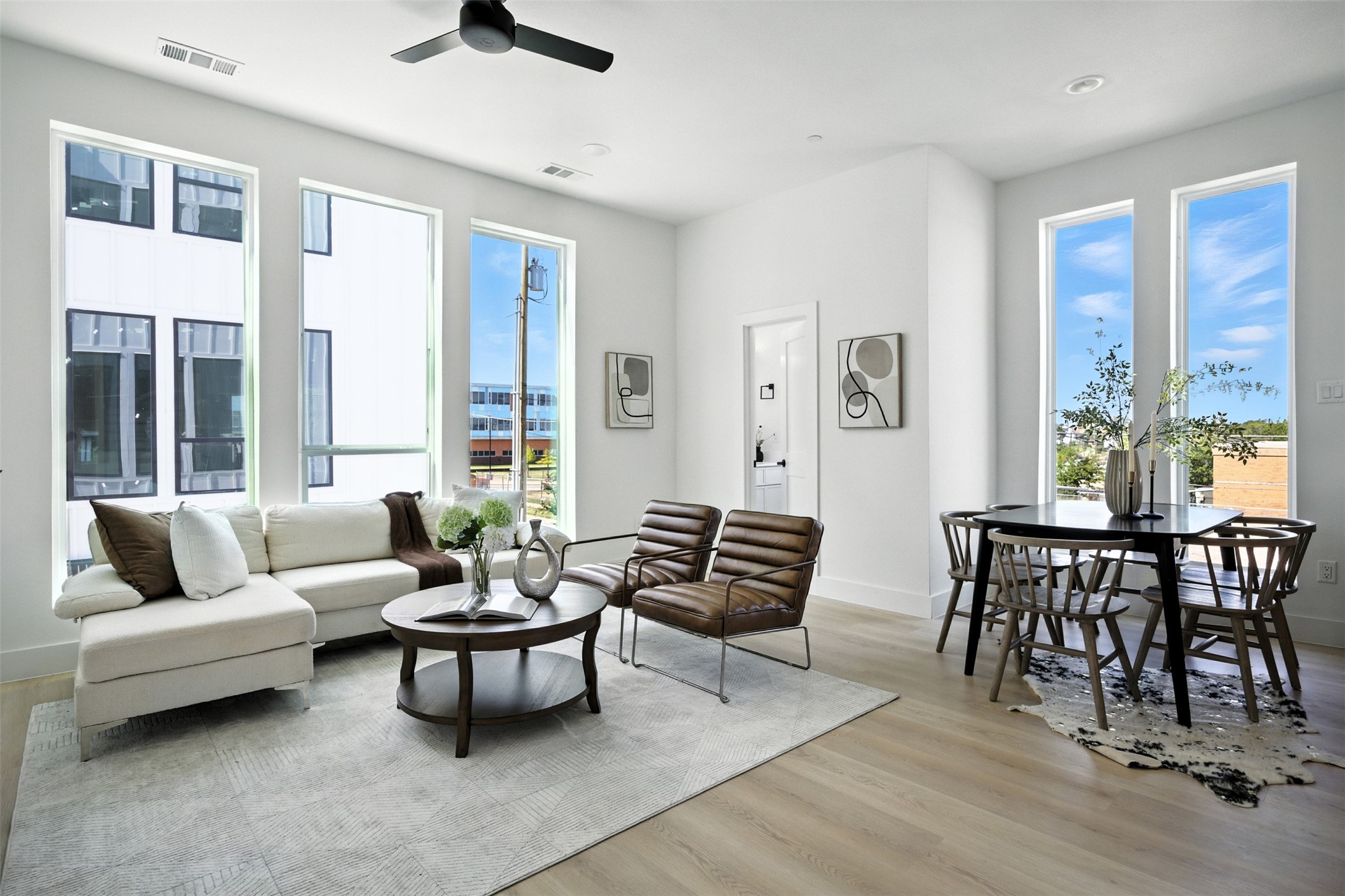 312 N Lancaster Avenue Dallas TX 75203