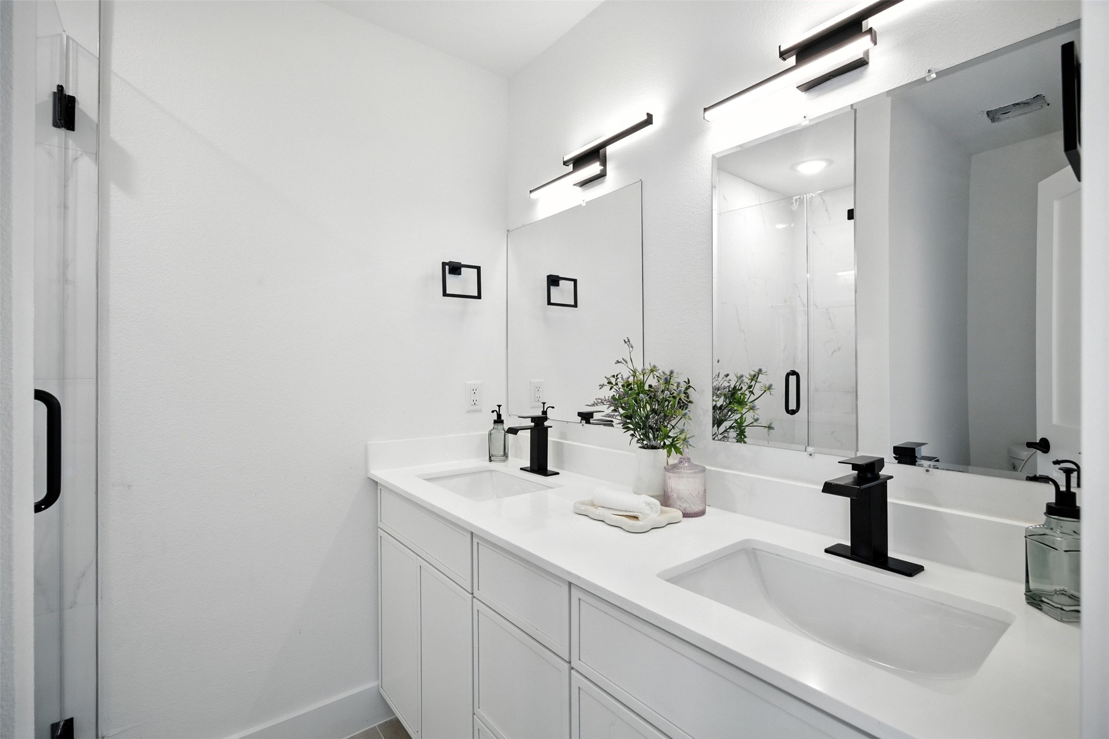 312 N Lancaster Avenue Dallas TX 75203