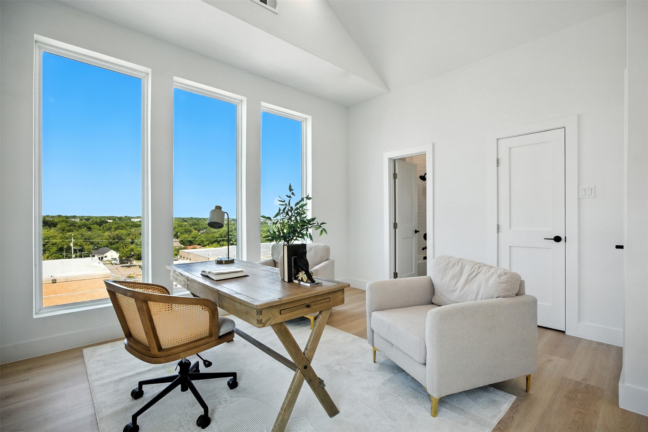 312 N Lancaster Avenue Dallas TX 75203