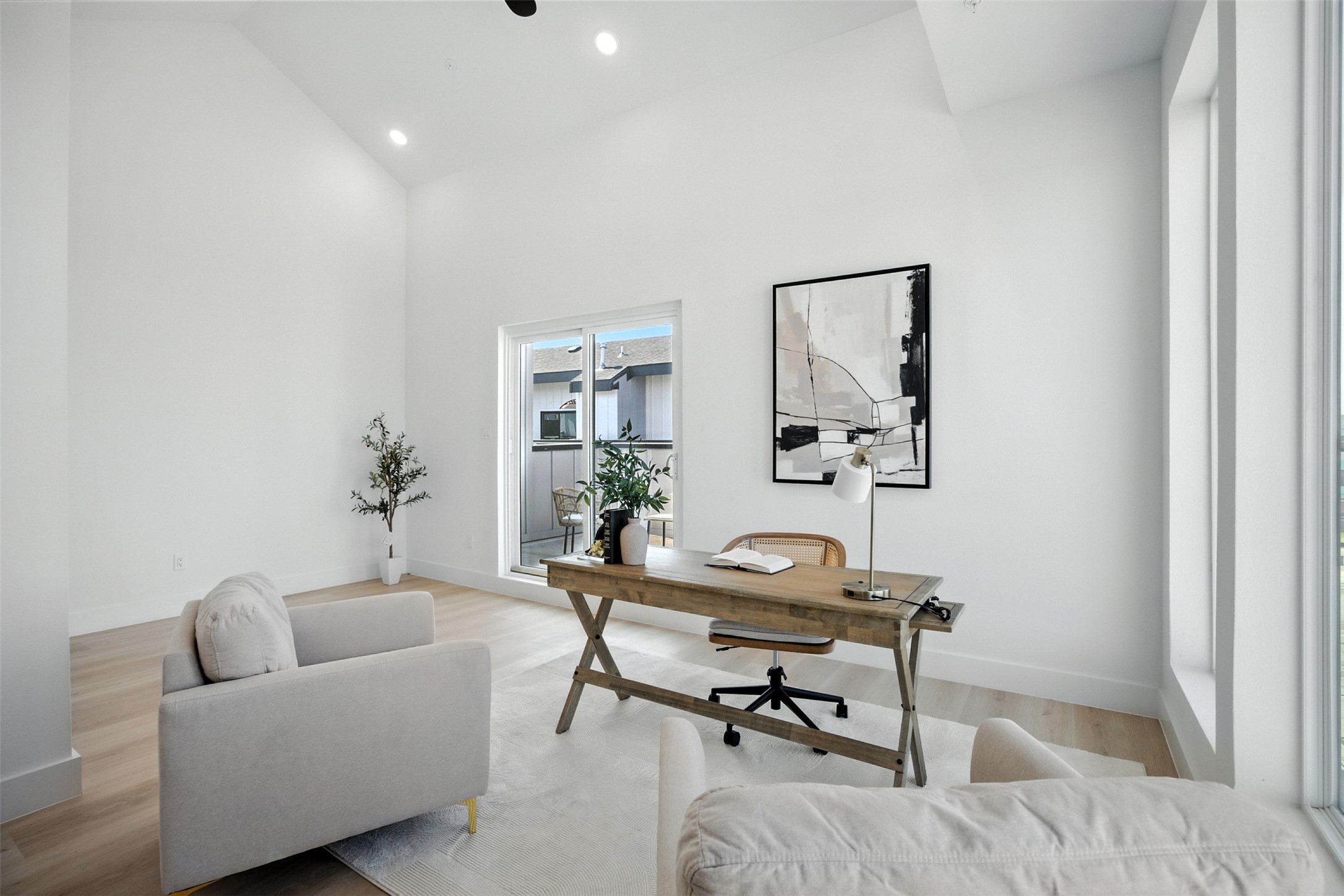 312 N Lancaster Avenue Dallas TX 75203