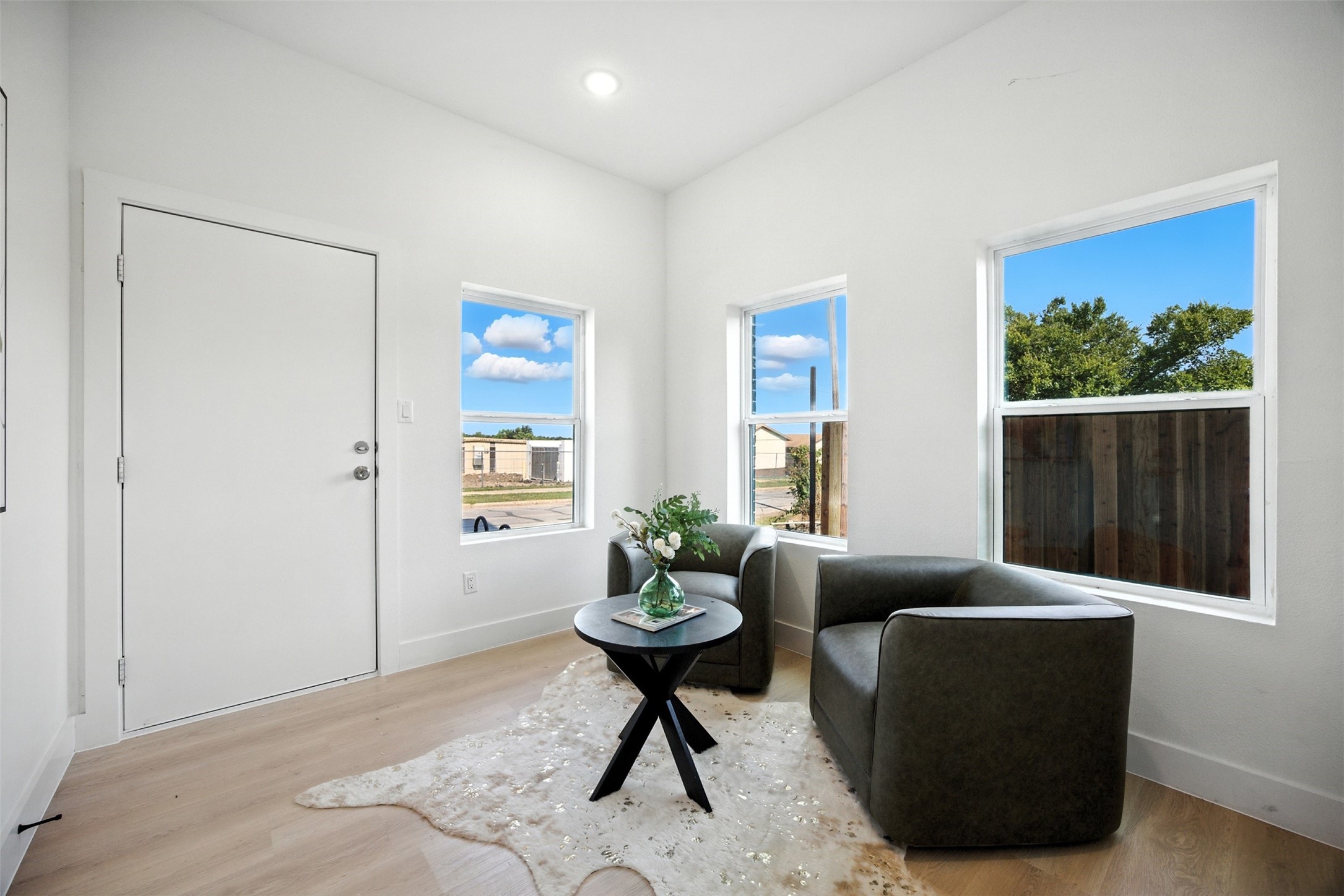 312 N Lancaster Avenue Dallas TX 75203