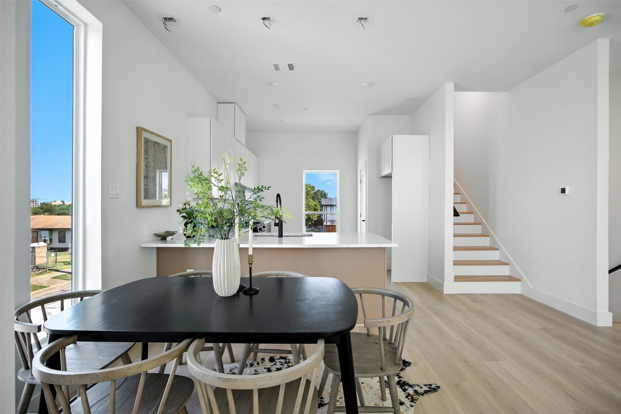 312 N Lancaster Avenue Dallas TX 75203