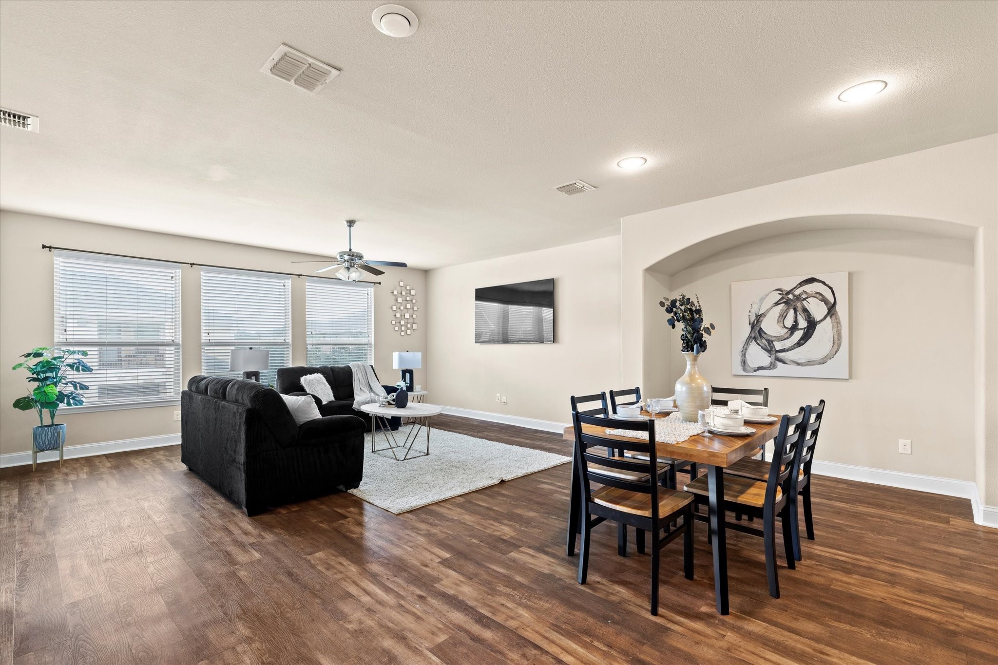 2660 Venice Drive Grand Prairie TX 75054