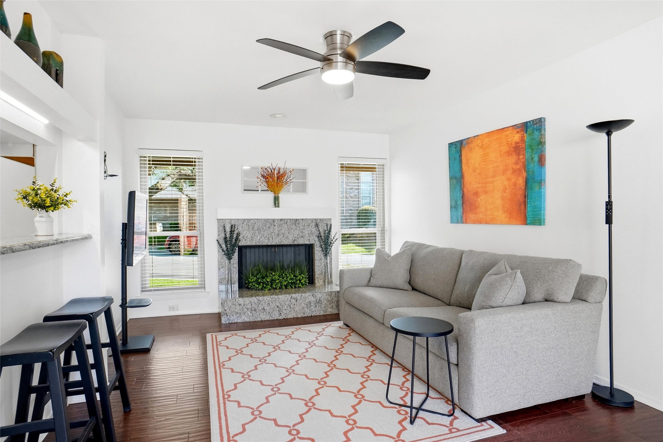30 Park Lane Bedford TX 76021