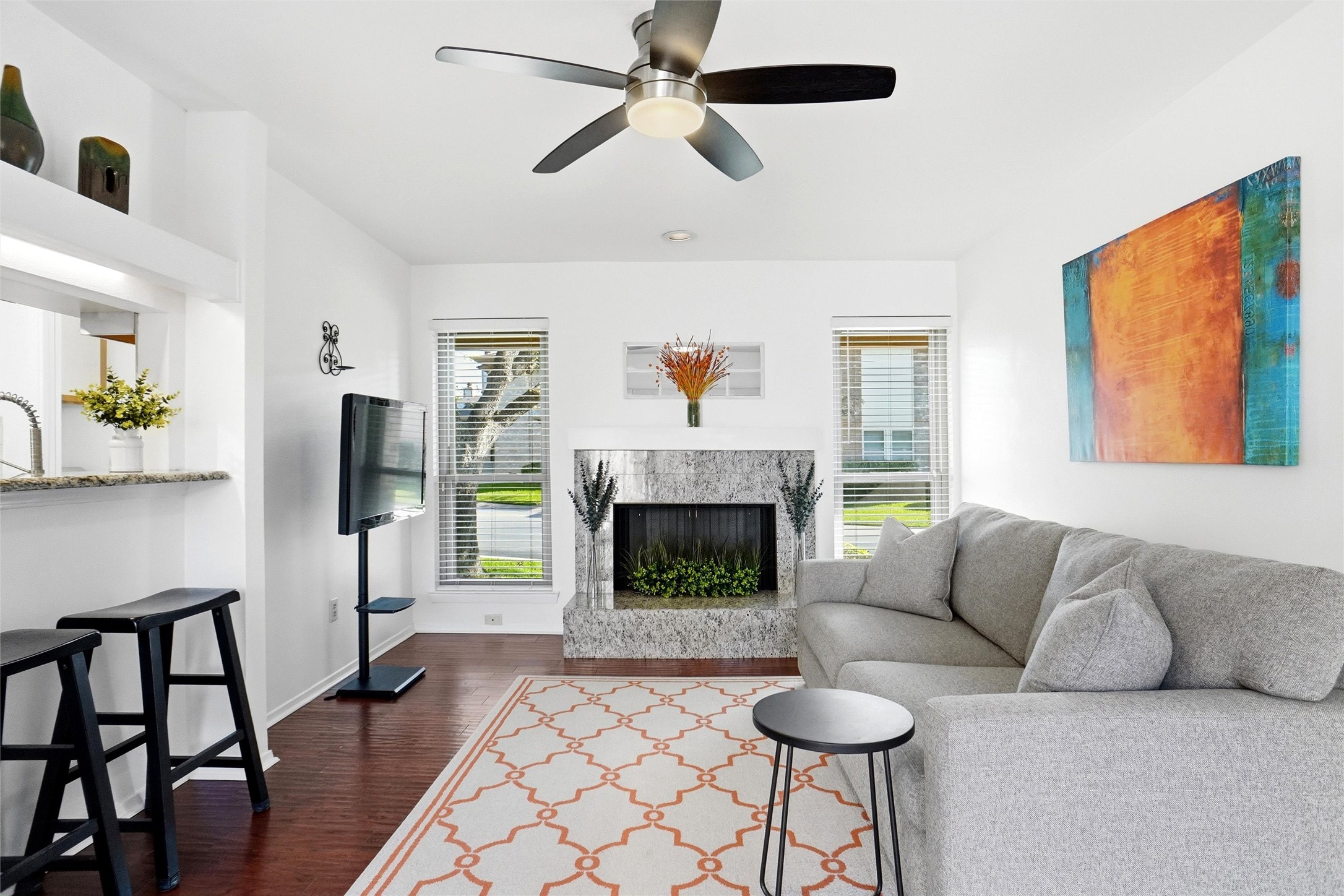 30 Park Lane Bedford TX 76021
