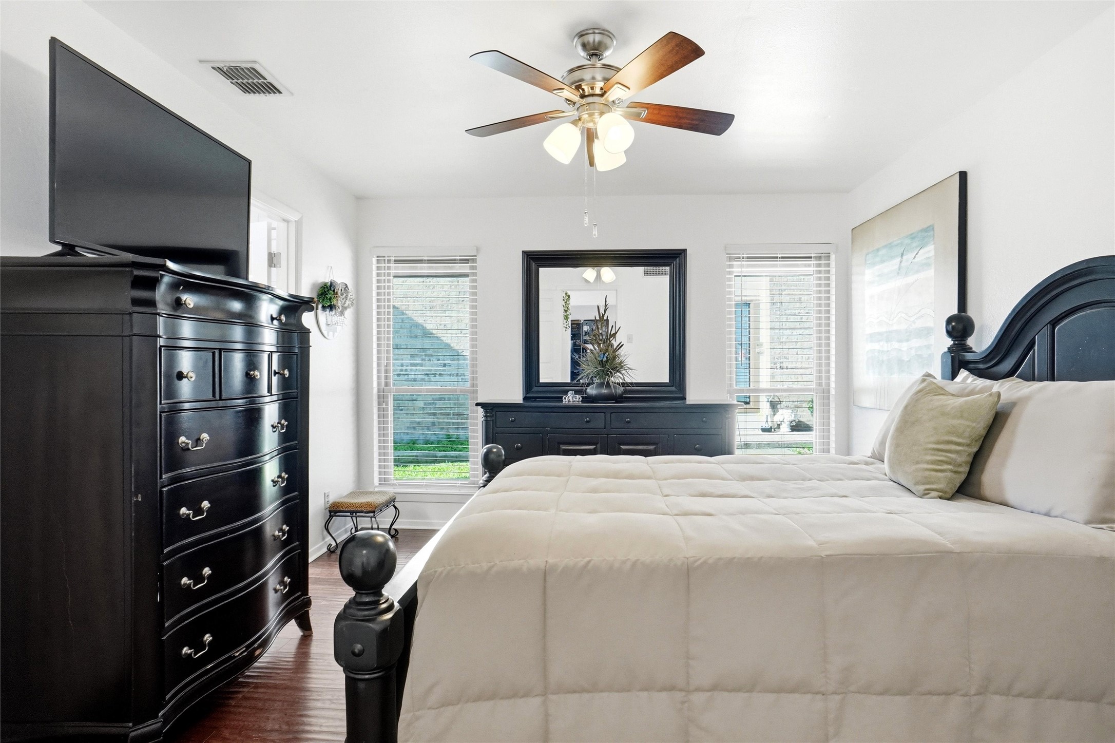 30 Park Lane Bedford TX 76021