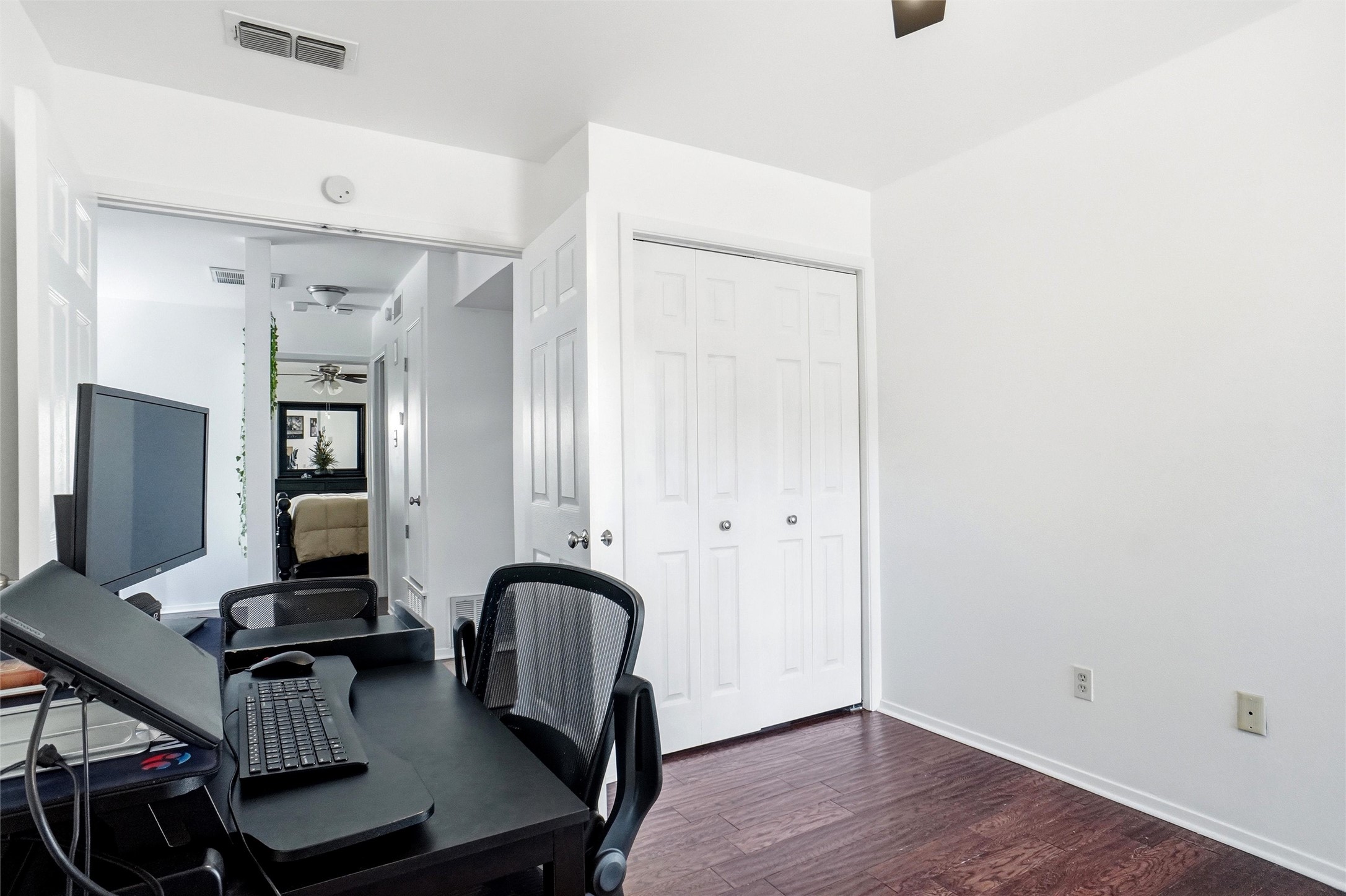 30 Park Lane Bedford TX 76021