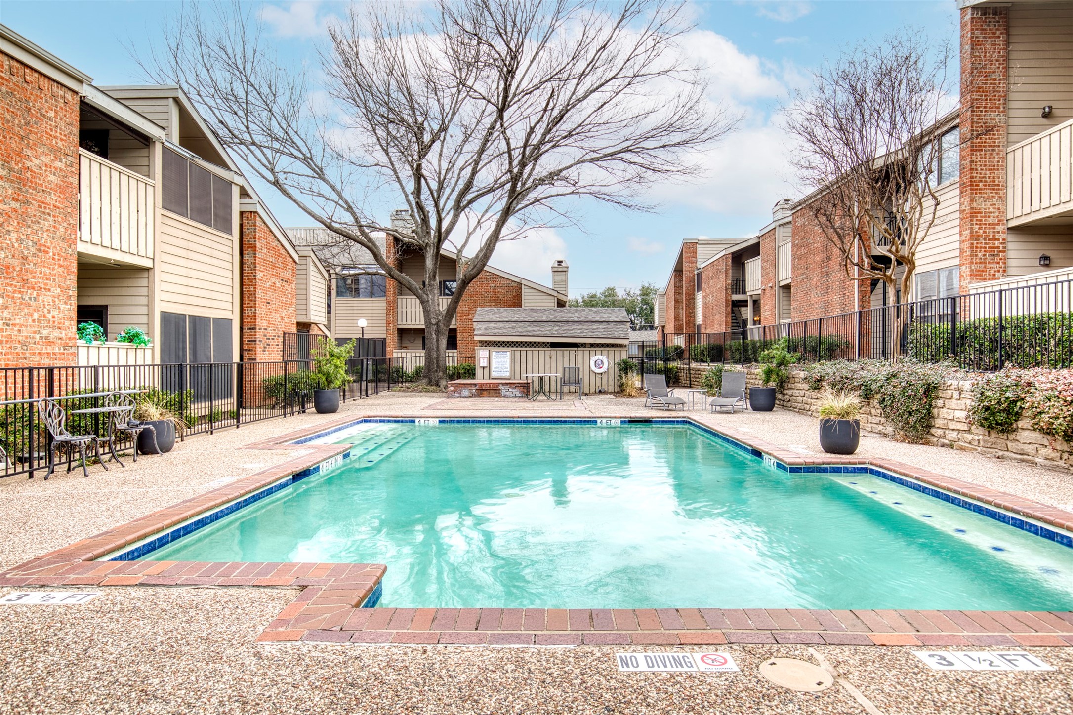9600 Royal Lane Dallas TX 75243
