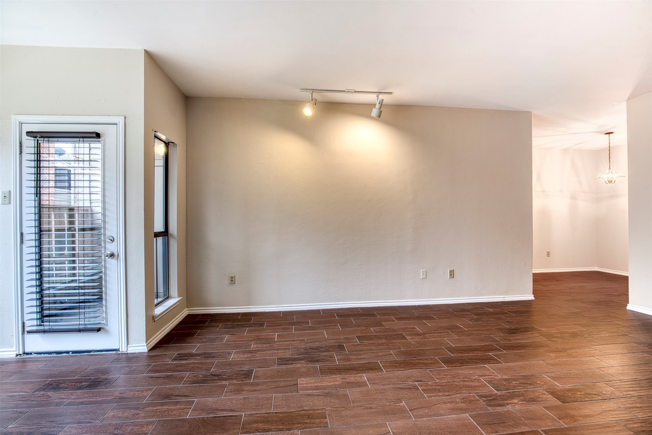 9600 Royal Lane Dallas TX 75243